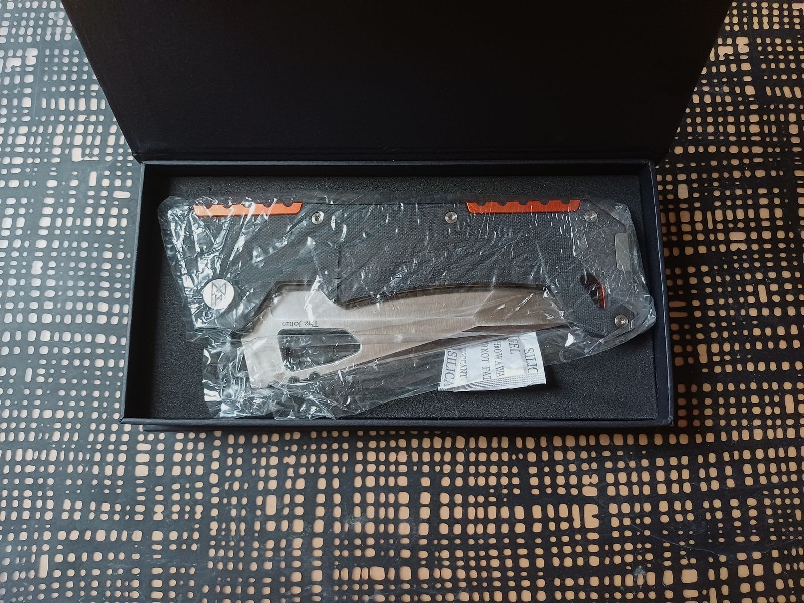 Colección de cuchillos Böker Midgards Cold Steel United Cutlery SOG MTech Micro OTF Jotun Crawford