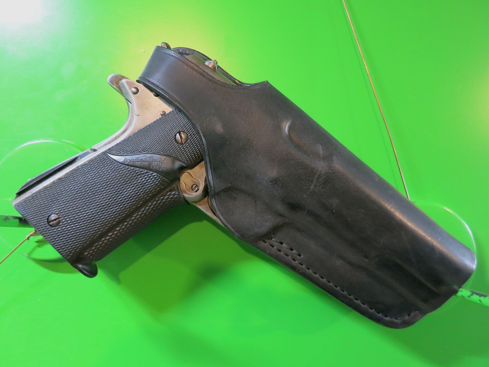 Gürtelholster  Pistole  Colt 1911 und ähnliche z. B. Glock, S&W 1911, Springfield 1911, Para Ordnance usw.