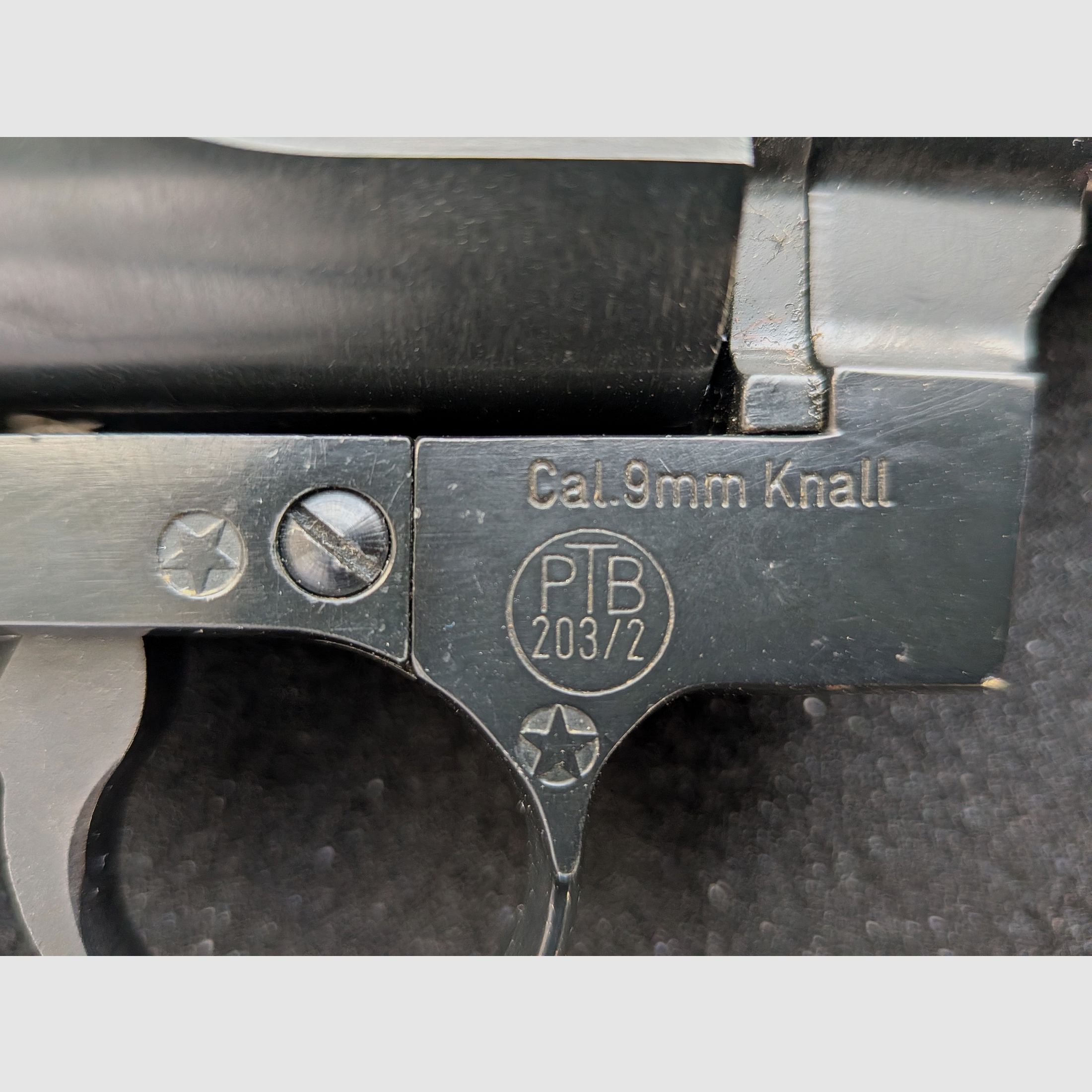 ME 38 Marshal - Révolver - PTB 203/2 - 9mm Knall - Poignée en bois - SSW