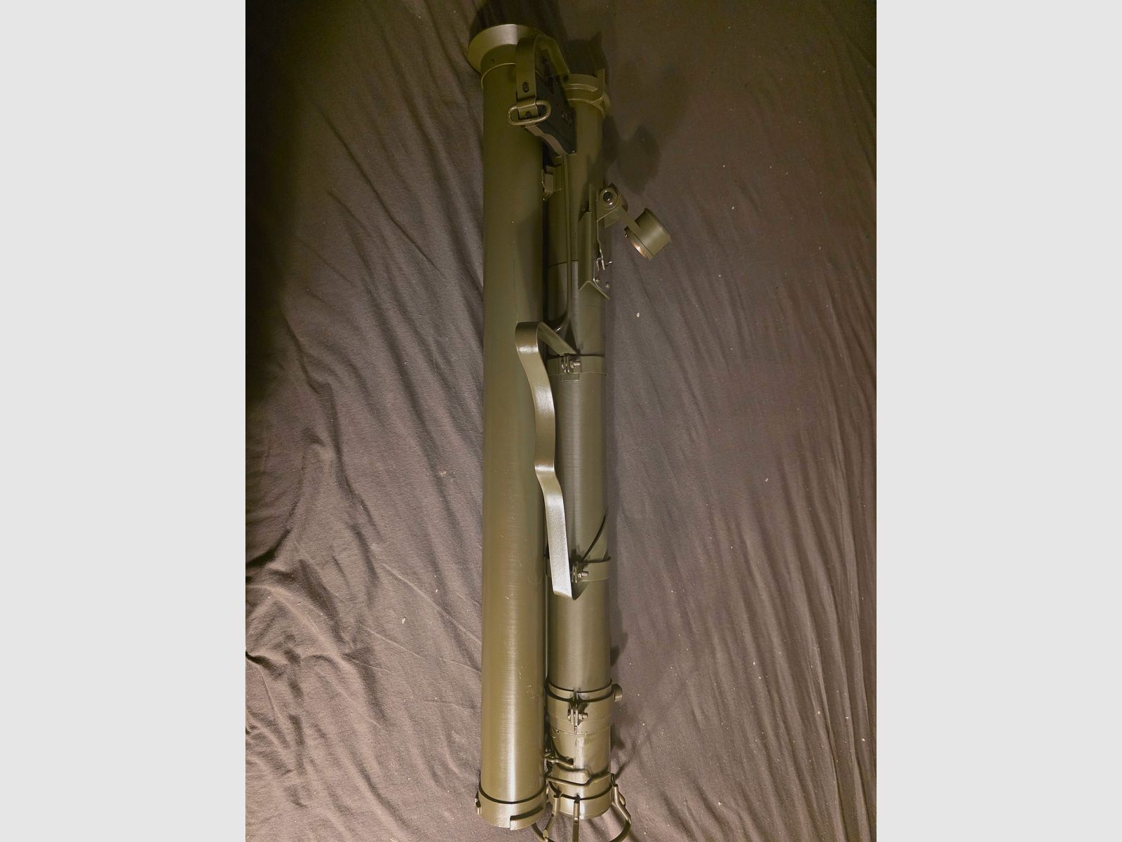 Apple Airsoft bazooka