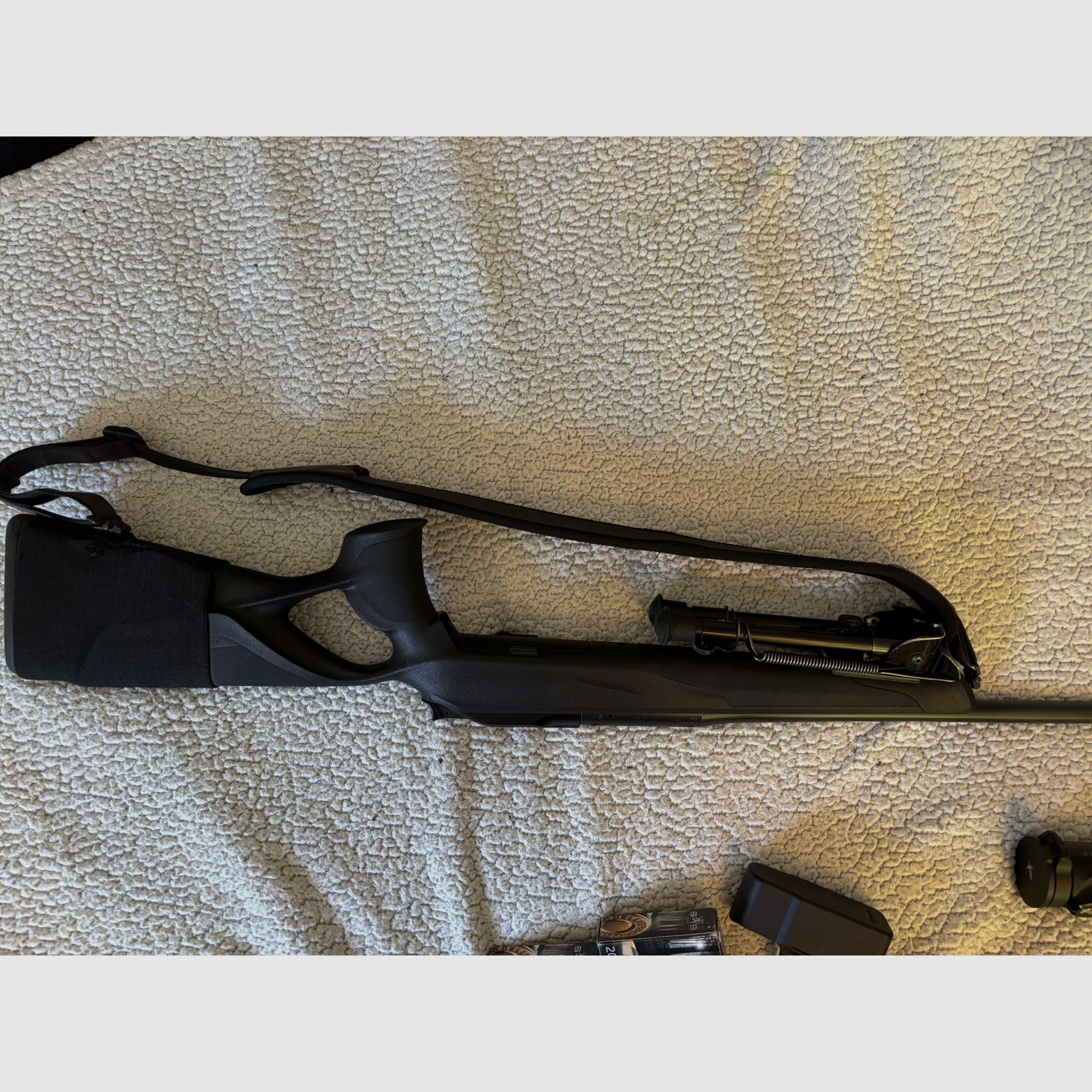 Blaser R8 Zustand wie Neu mit viel Zubehör (ohne Ziehlfernrohr!!)