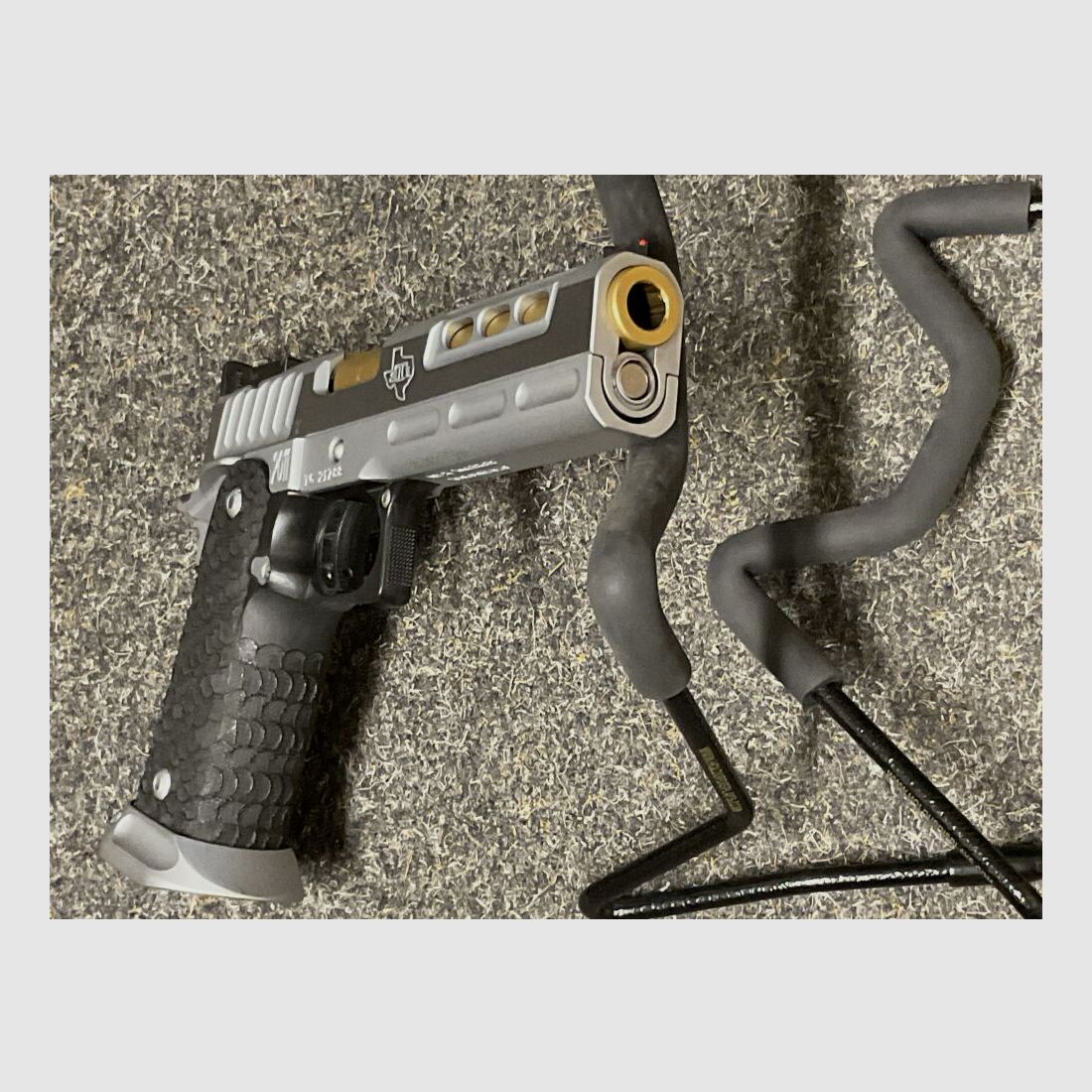 STI 2011 DVC Limited 40S&W