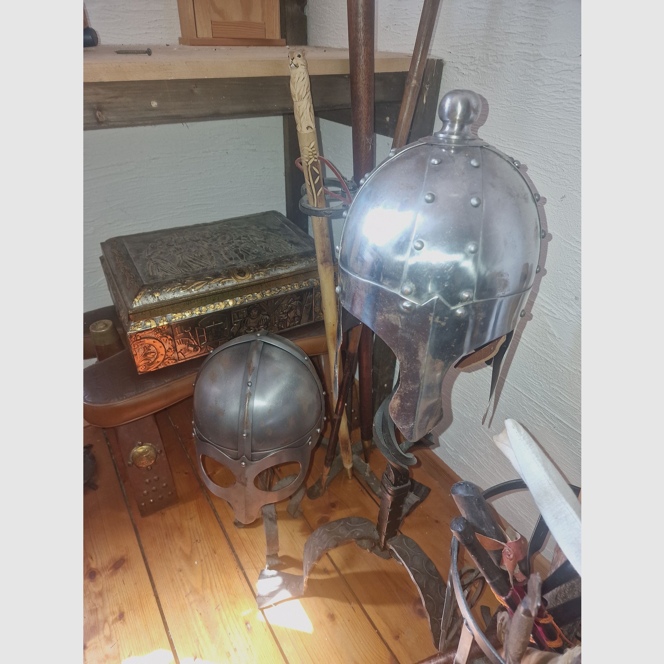 Helm,Kettenhemd Leder Rüstung und Co 