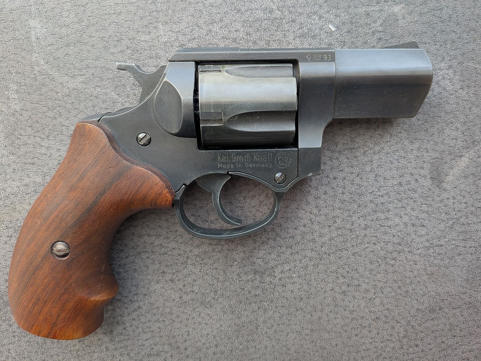 ME 38 Compact - Revolver - alte PTB 542 - 9mm Knall - Holzgriff - SSW