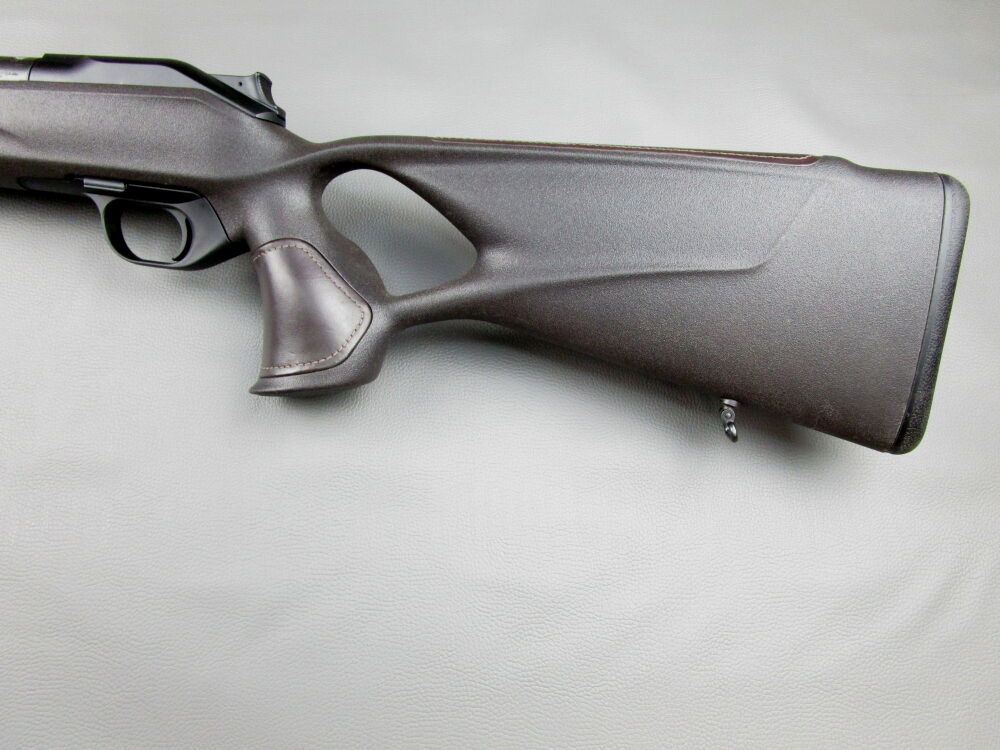 Blaser R8 Professional Success -Links mit Kammergriff rechts