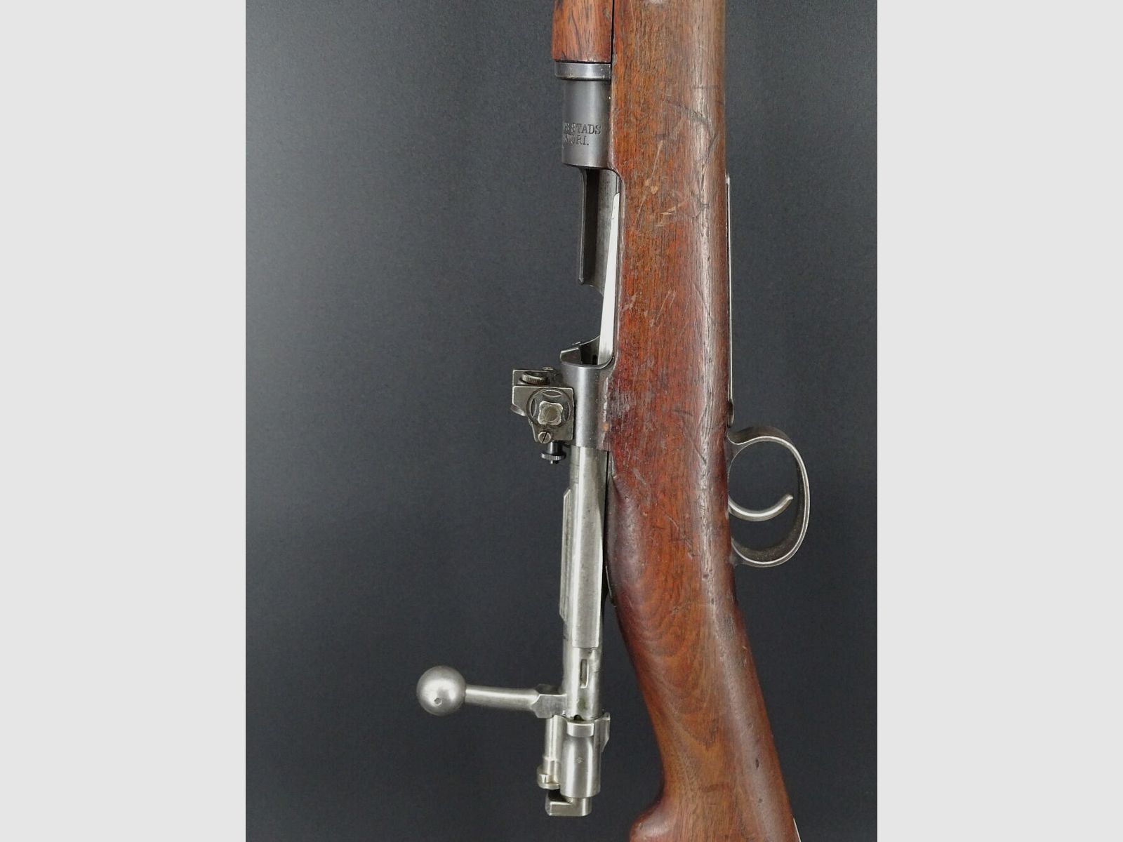 Carl Gustafs Stad Zweedse Mauser M96 kaliber 6,5x55 BJ 1917 met diopter M96 met originele diopter