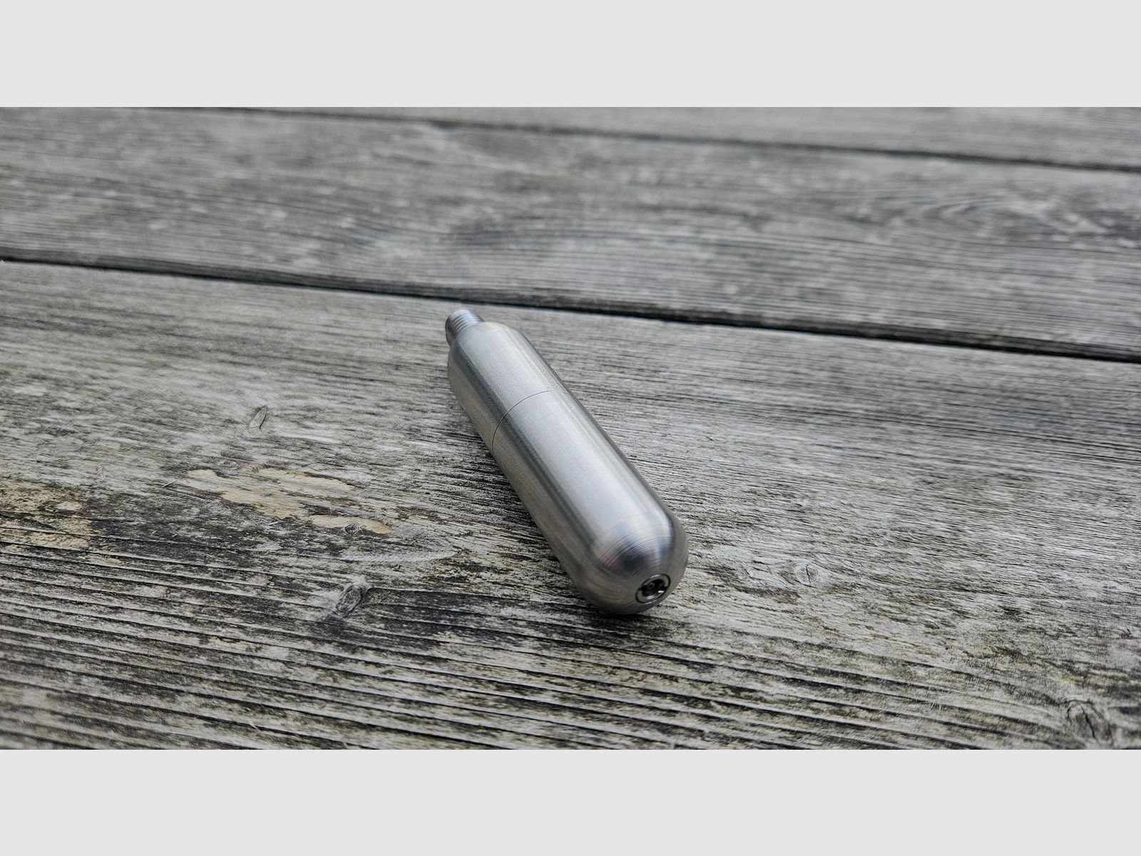 Refillable CO2 cartridge made of stainless steel - 8g, 12g or 16g - incl. filling adapter