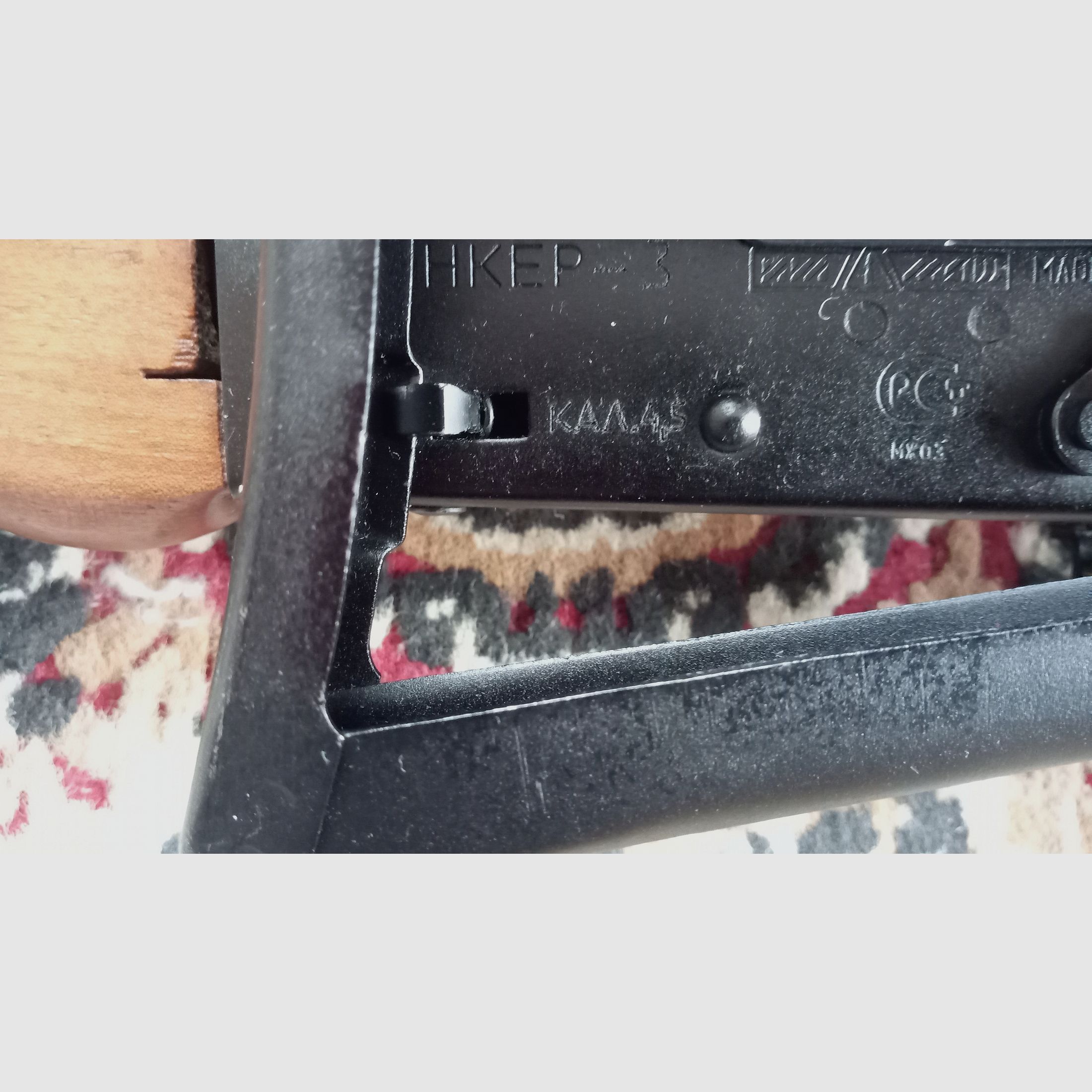 Absolument de haute qualité et proprement fabriqué russe 5,5 mm Saiga / Izhmash Squelette Crosse pliante pour AKS-74 / AK Crosse pliante 5.5 Triangle Side Folder