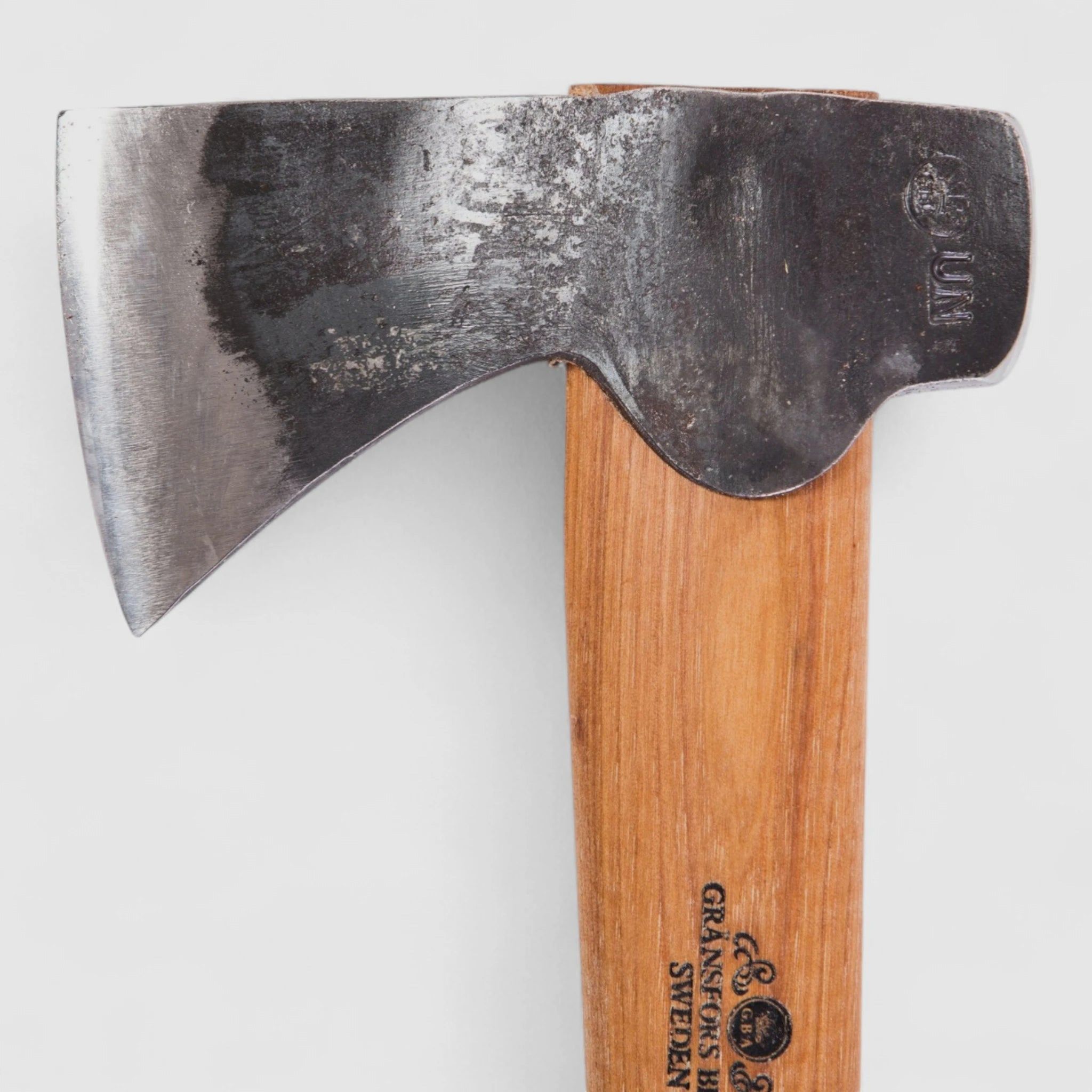 Gränsfors Hunter's Axe – hand-forged hunting axe