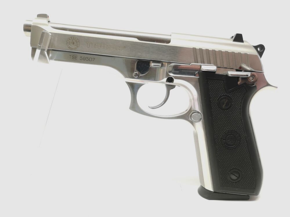 Taurus	 PT 92 AFS