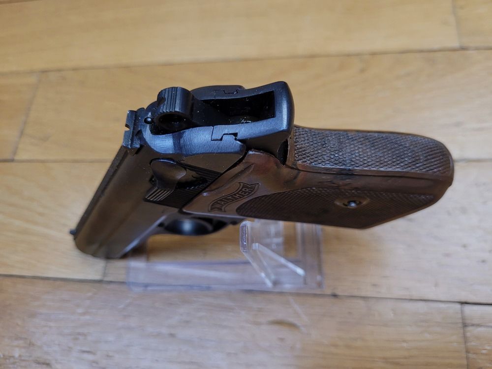Guter Walther PPK Pistol – Herstellung Walther Zella-Mehlis Ende 1944 – Kaliber 7,65 mm – Neu brüniert – Riemenring – Kleiner Zivilist einberufen! – Spiegel-Lauf – BE+, Bild 10 von 17
