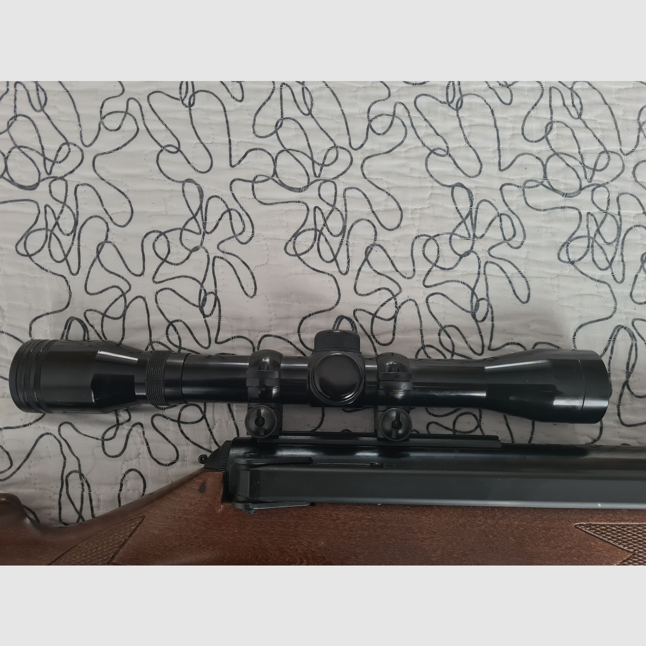 Diana 48 / 52 F-Version Seitenspanner – sehr guter Zustand – mit ZF & Tasche