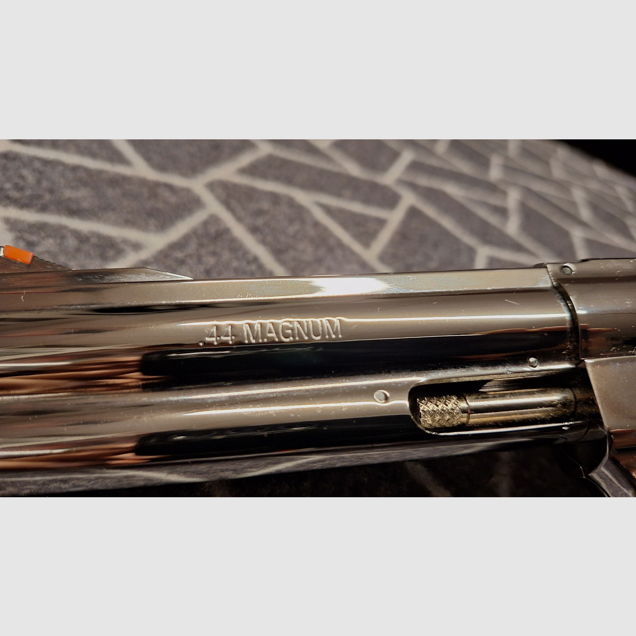 Smith & Wesson 629 Classic 5 inch steel finish Co2 revolver caliber 4.5 mm diabolo NEW!