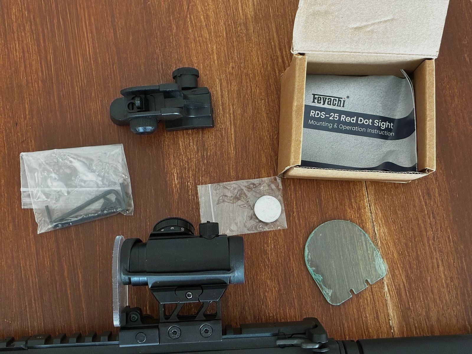 Pacchetto Airsoft completo — Ares Amoeba M4 (S-AEG) + H&K VP9 (GBB, scivolo in metallo) + Caricatore, gas,