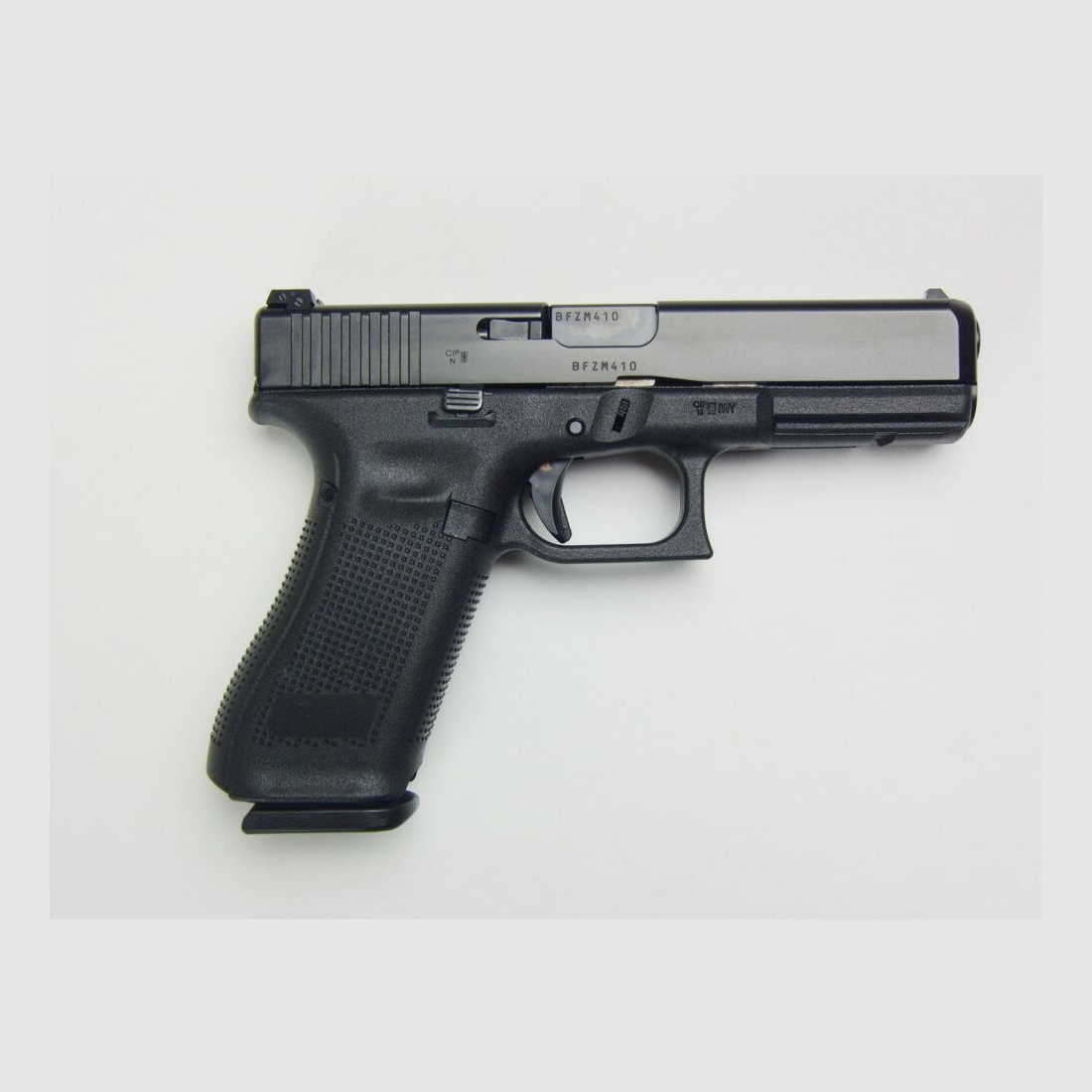Glock	 Glock 17 Generation 5, Kaliber 9x19