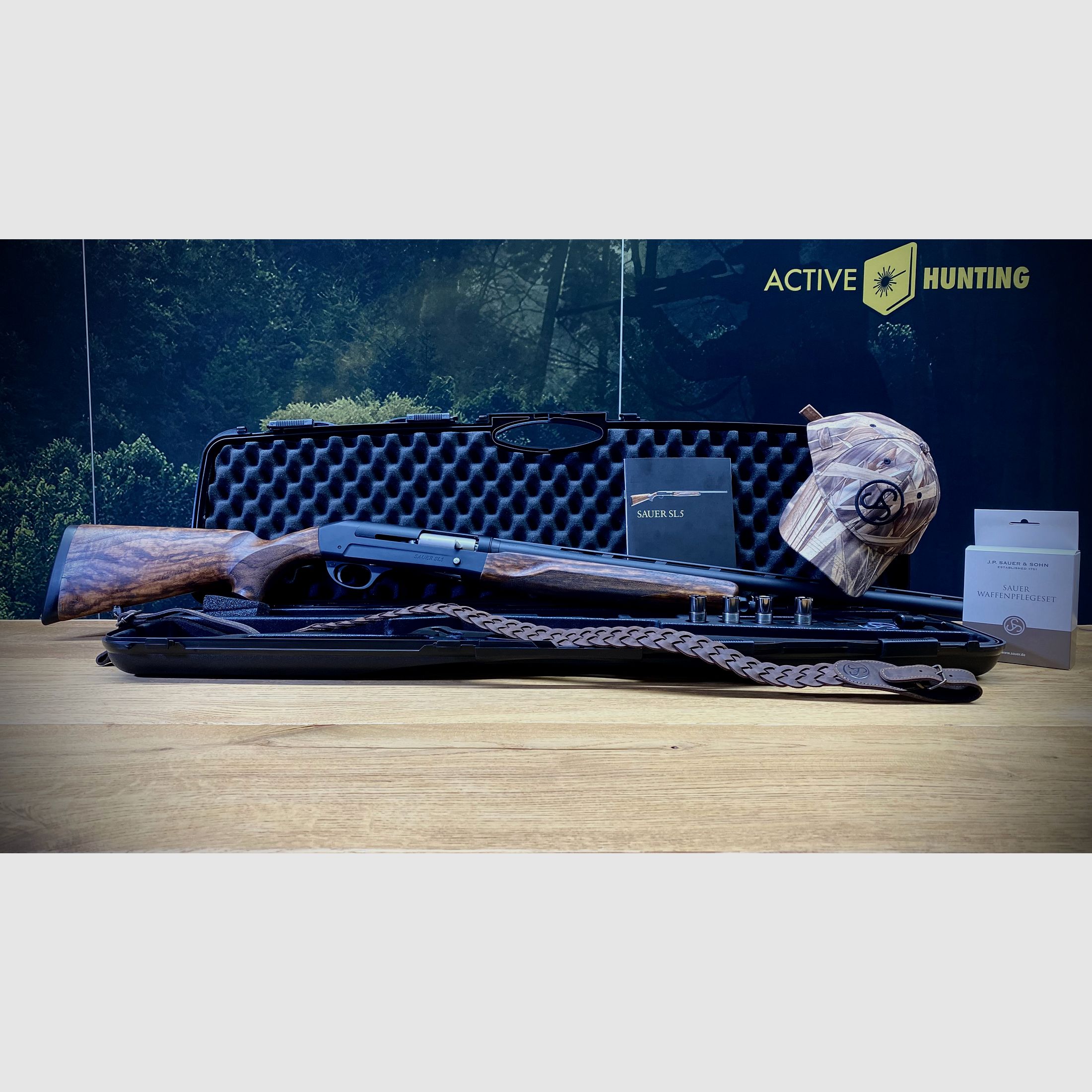 Fusil à répétition automatique Sauer SL5 Ensemble complet / Calibre 12/76 / incluant une mallette, une sangle en cuir, un kit de nettoyage et une casquette Sauer