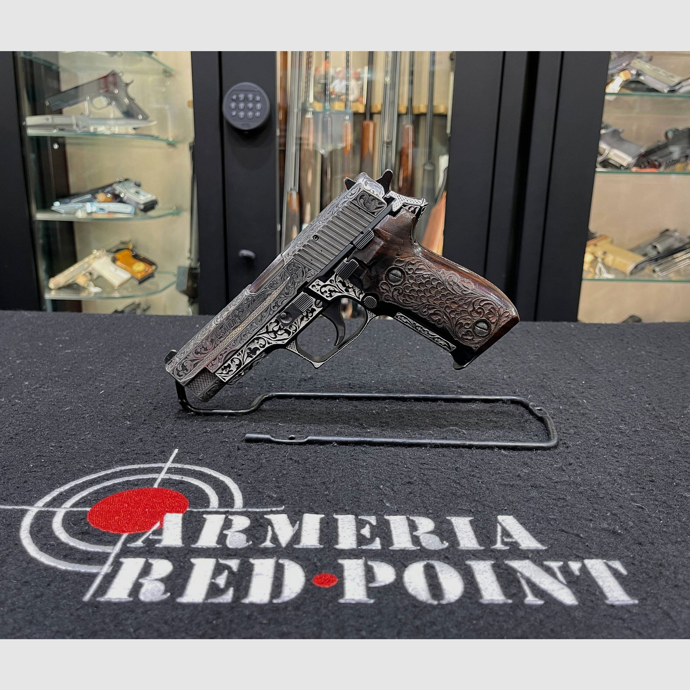 Sig Sauer P226, afbeelding 1 van 12