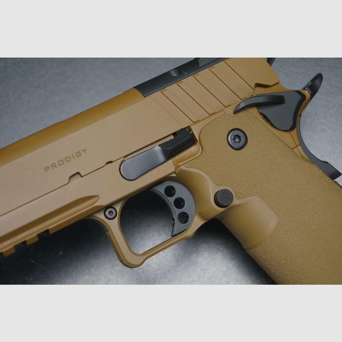 Springfield Armory 1911 DS Prodigy FDE 5″, Bild 5 von 7
