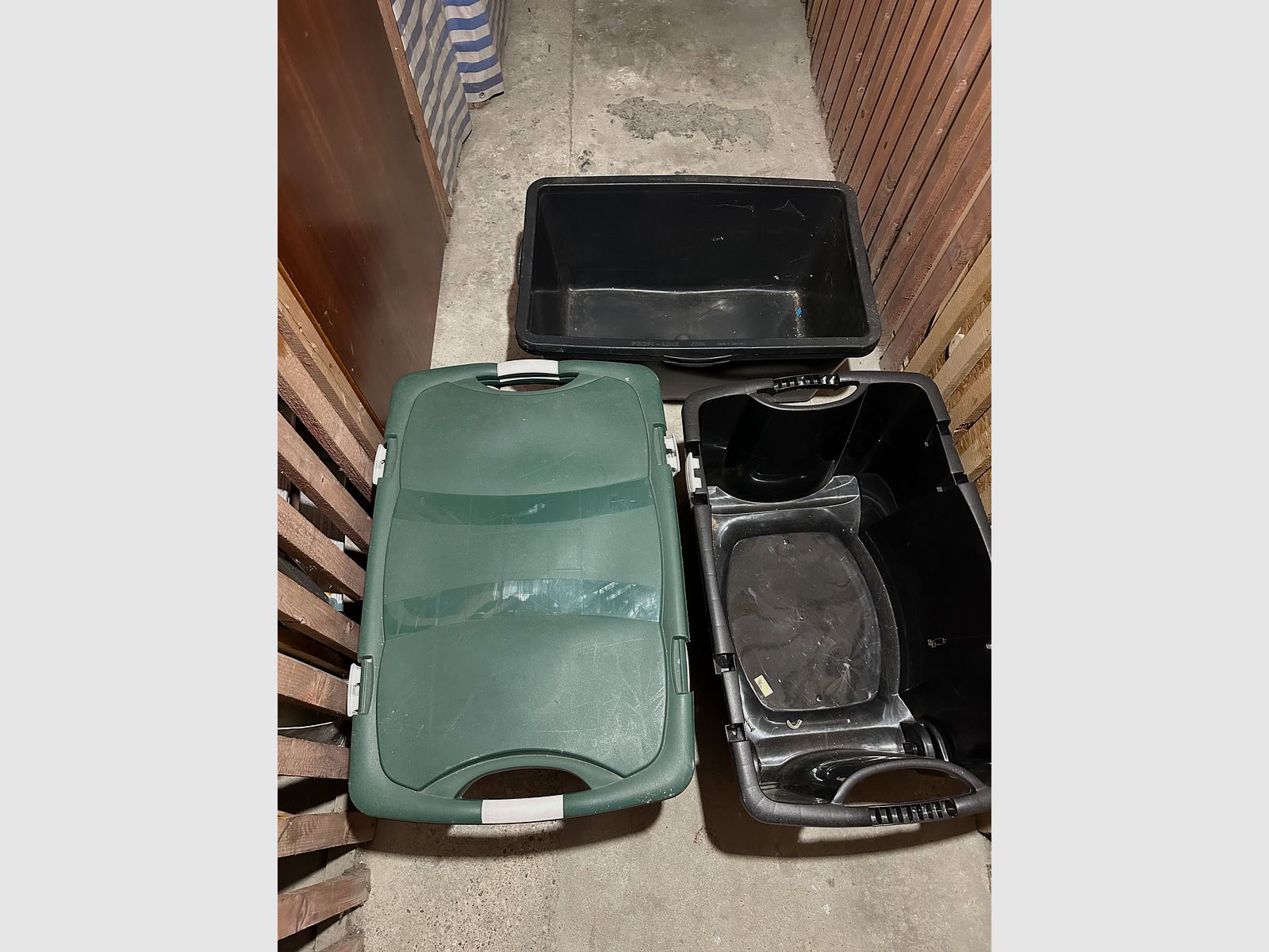 Mannser Heckträger mit 2 Wannen / Wildwannen (lebensmittelecht)