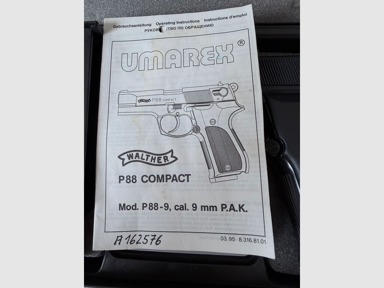 Walther P88 Compact mit 4 Magazinen und Verschlussbecher in originalem Koffer