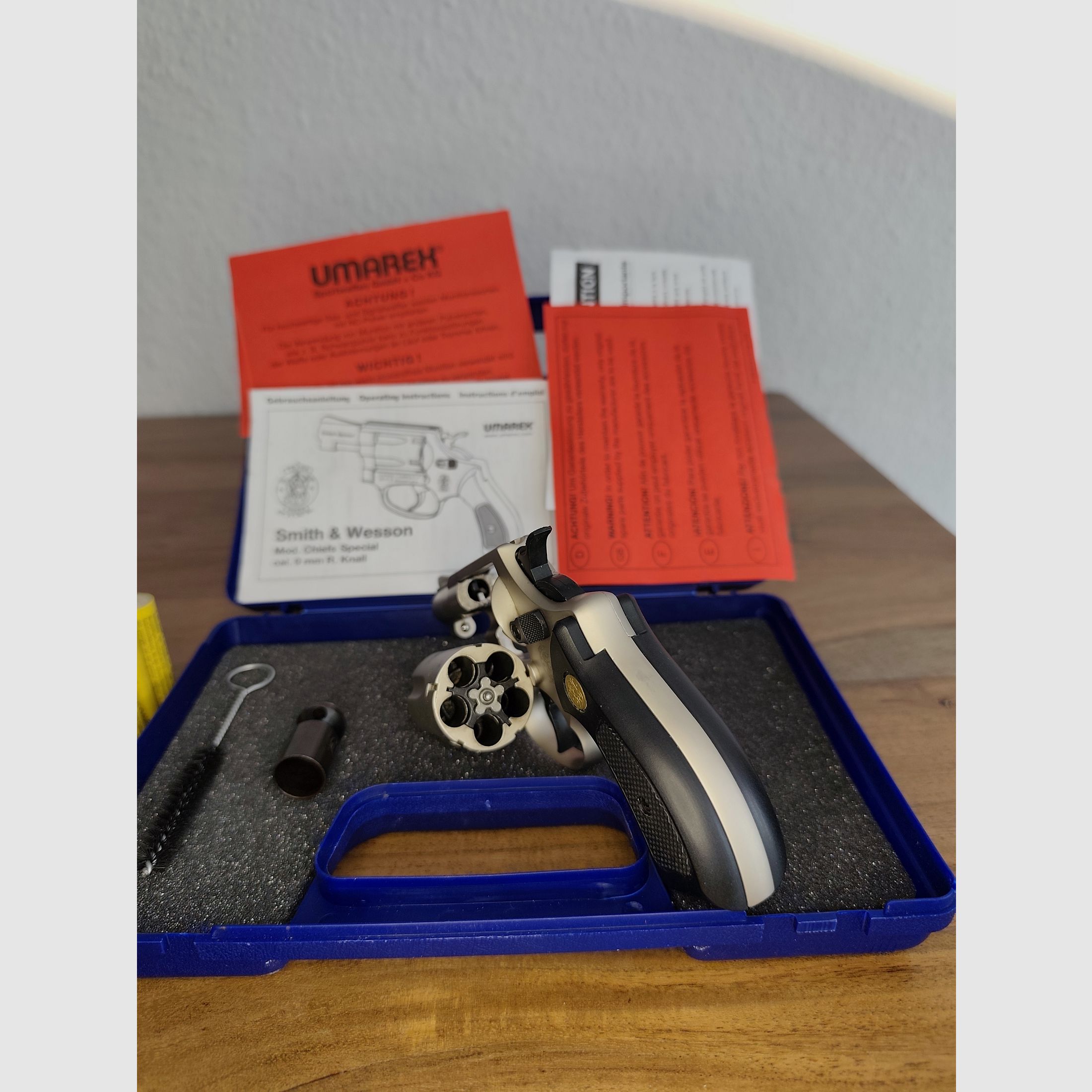 Smith & Wesson Chiefs Special Schreckschussrevolver Kal. 9mm R.K.