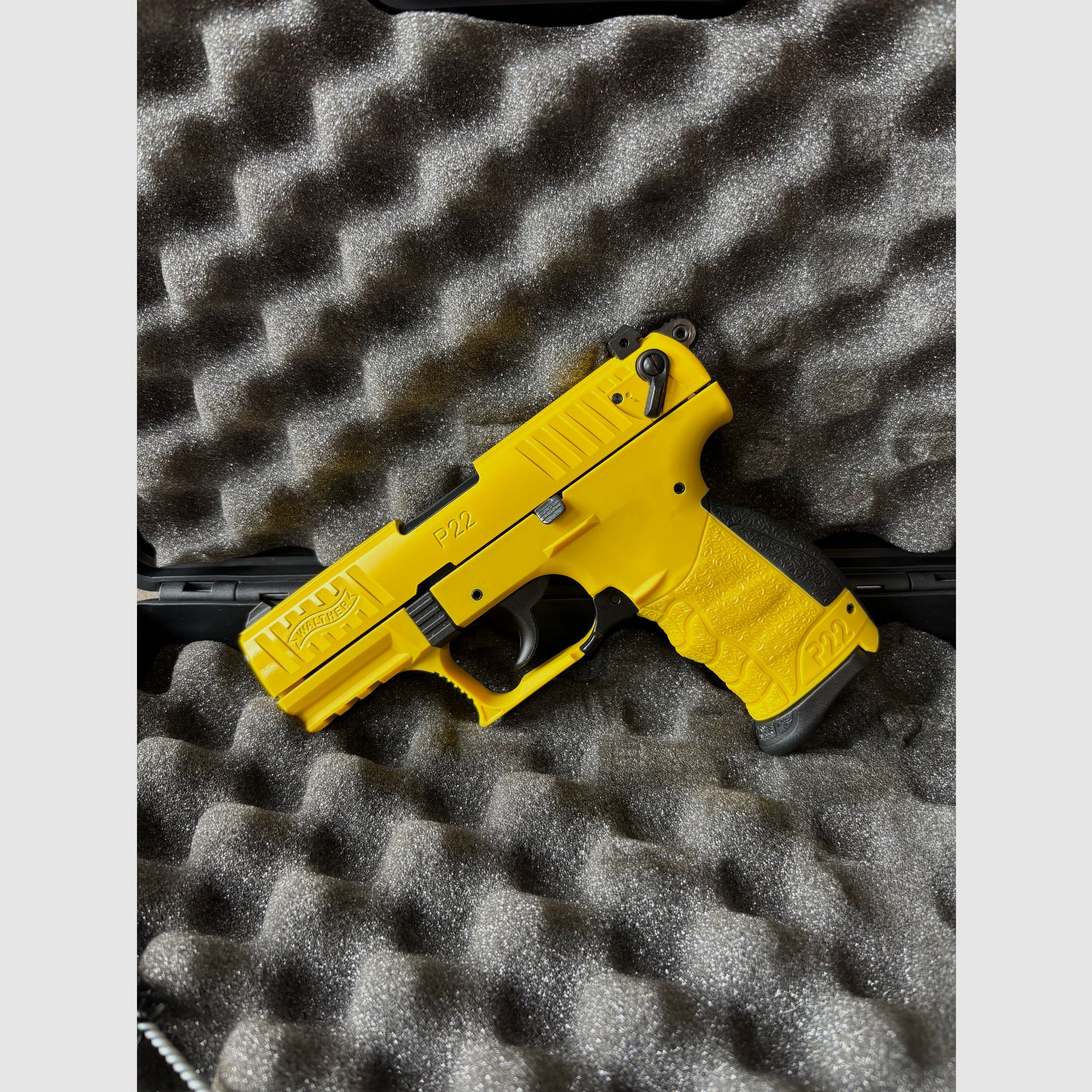 Walther P22 Tweety mit Abschussbecher 