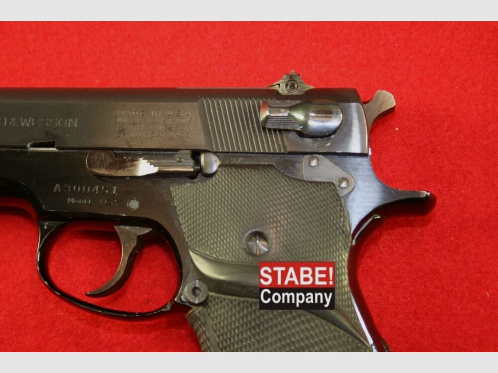 Smith & Wesson 39-2