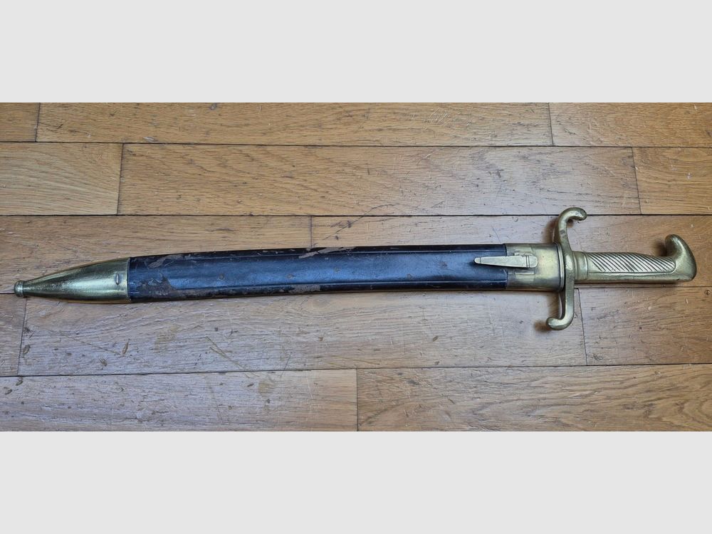 Prächtiges und seltenes preußisches Artillerie-Schwert, genannt Seitengewehr 1864 – Waffen der Kriege von 1870/71 und 1914-1918 – Herstellung Weyersberg in Solingen – Preußische Waffe von 1889 – 51. Artillerie von Straßburg! – Seltene monomatrikulierte Waffe und Scheide – TBE/TBE+, Bild 15 von 16