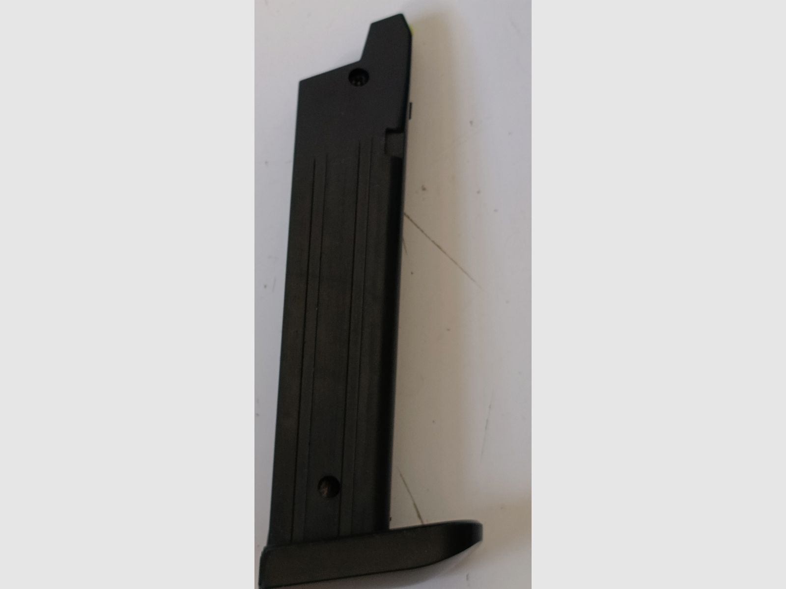 Pistol, airsoft, spring-powered