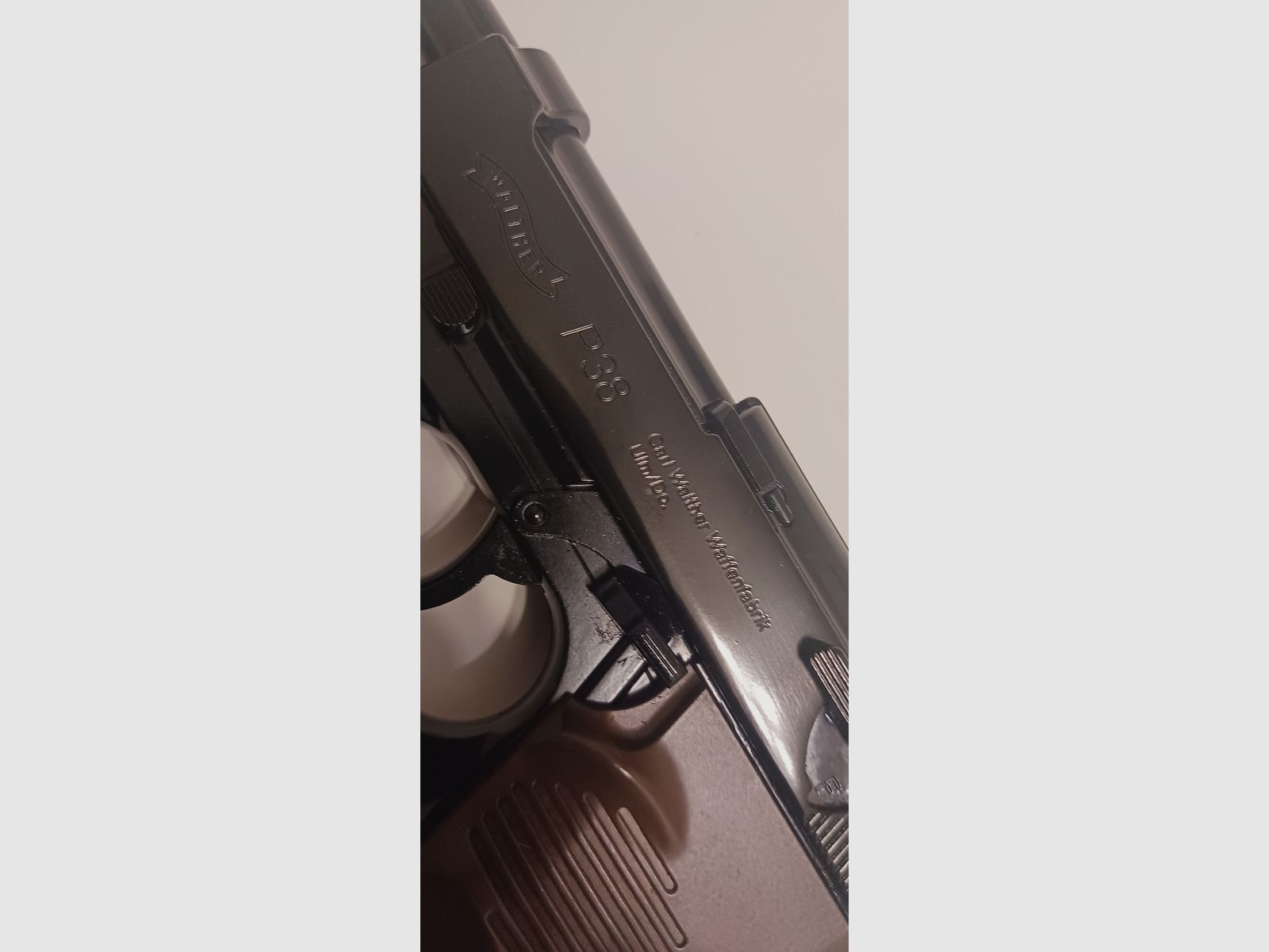 Walther P38, CO2 pistol