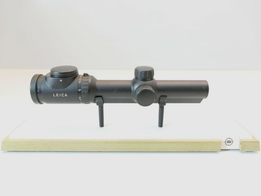 Leica Magnus