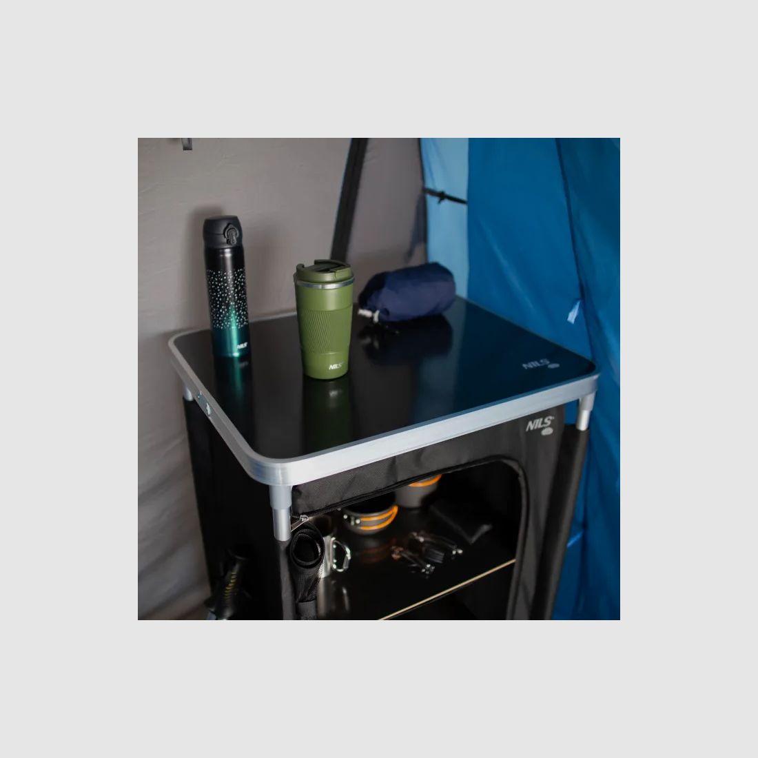 NC3036 Camping cupboard with plate Nils Camp