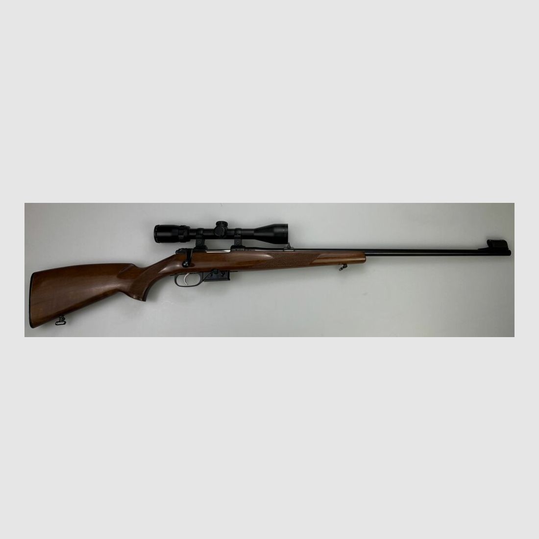 CZ 527