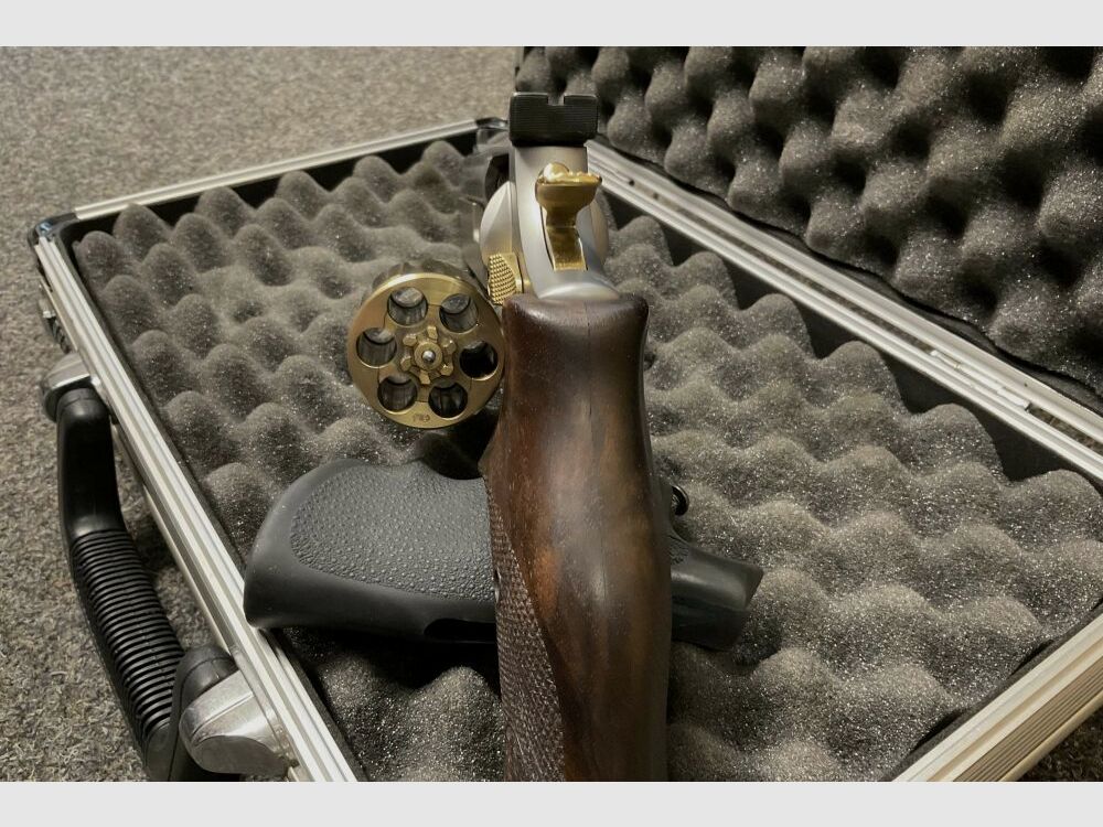 Smith & Wesson 686 357 Magnum Peformance Center The President´S