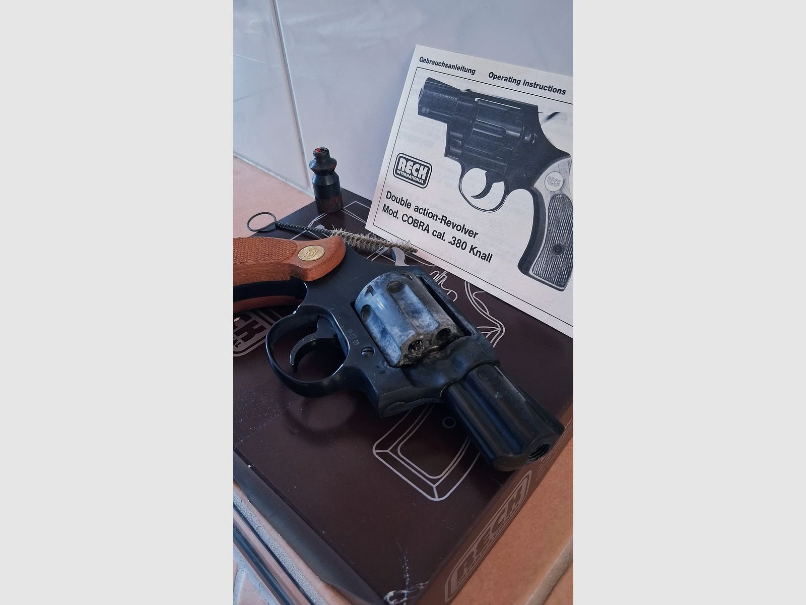 Reck Double Action Revolver Cobra Cal. .380 Blank PTB 216 – Estate find incl. box, brush, manual and firing cup