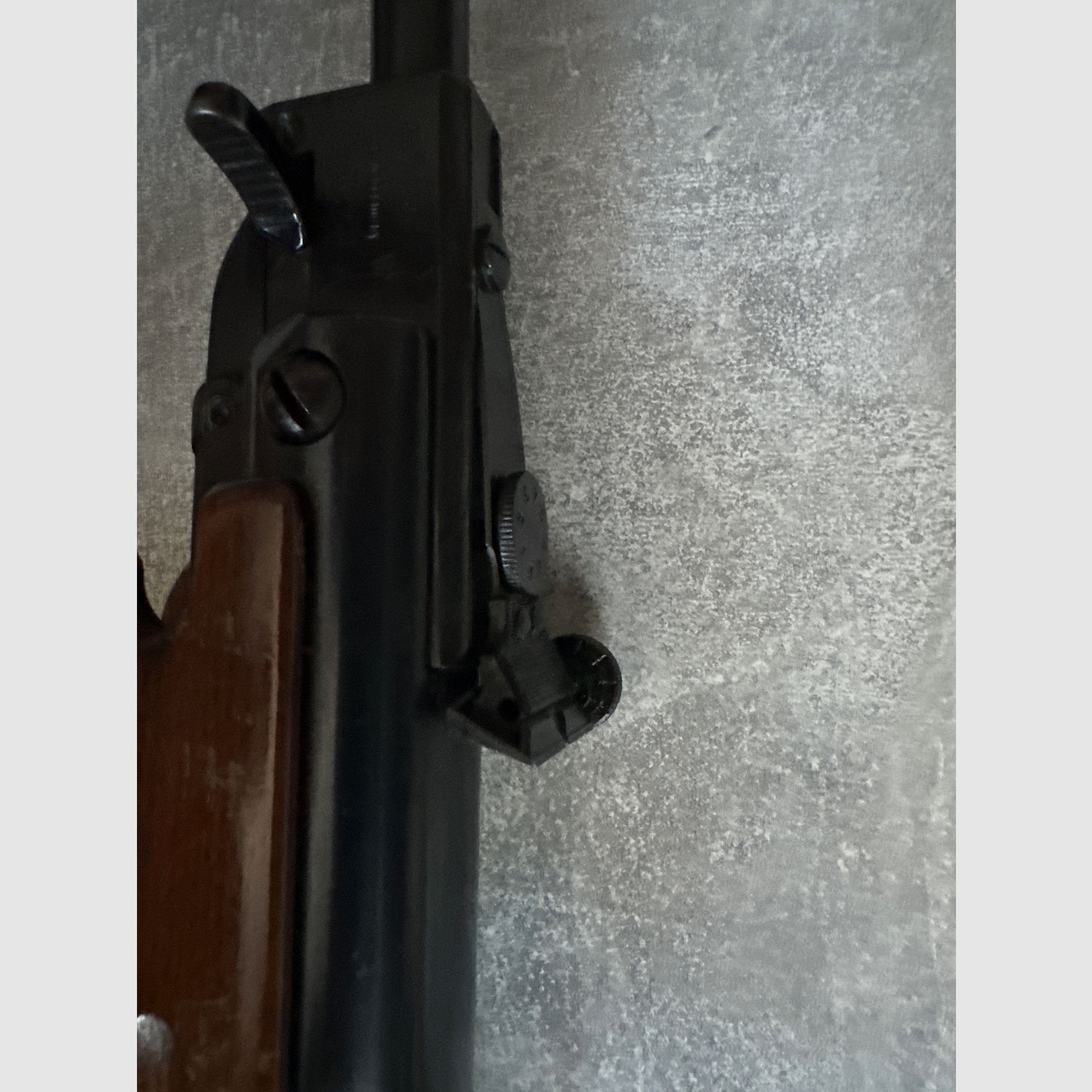 Weihrauch HW35 w kalibrze 4,5 mm, bardzo dobry stan, wiatrówka