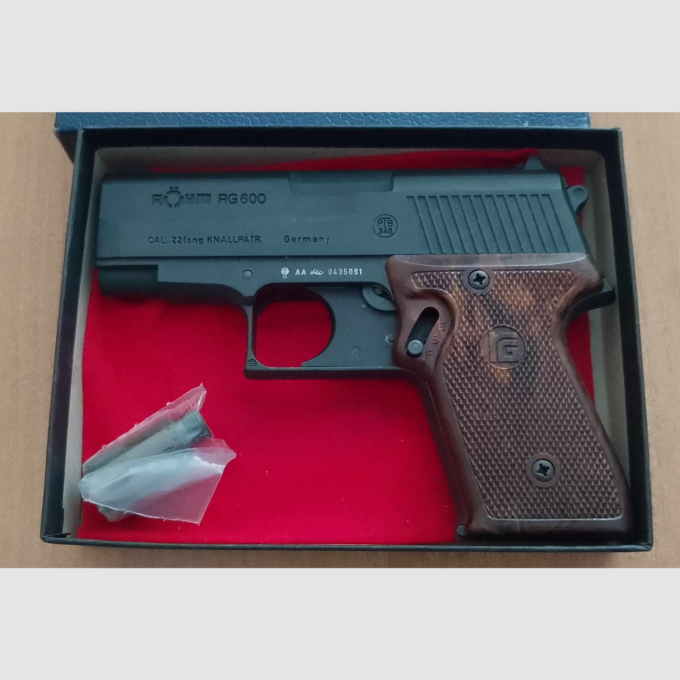 Seltene Röhm RG 600 im Kal. 22 lang oder 6 mm Flobert Knall mit OVP