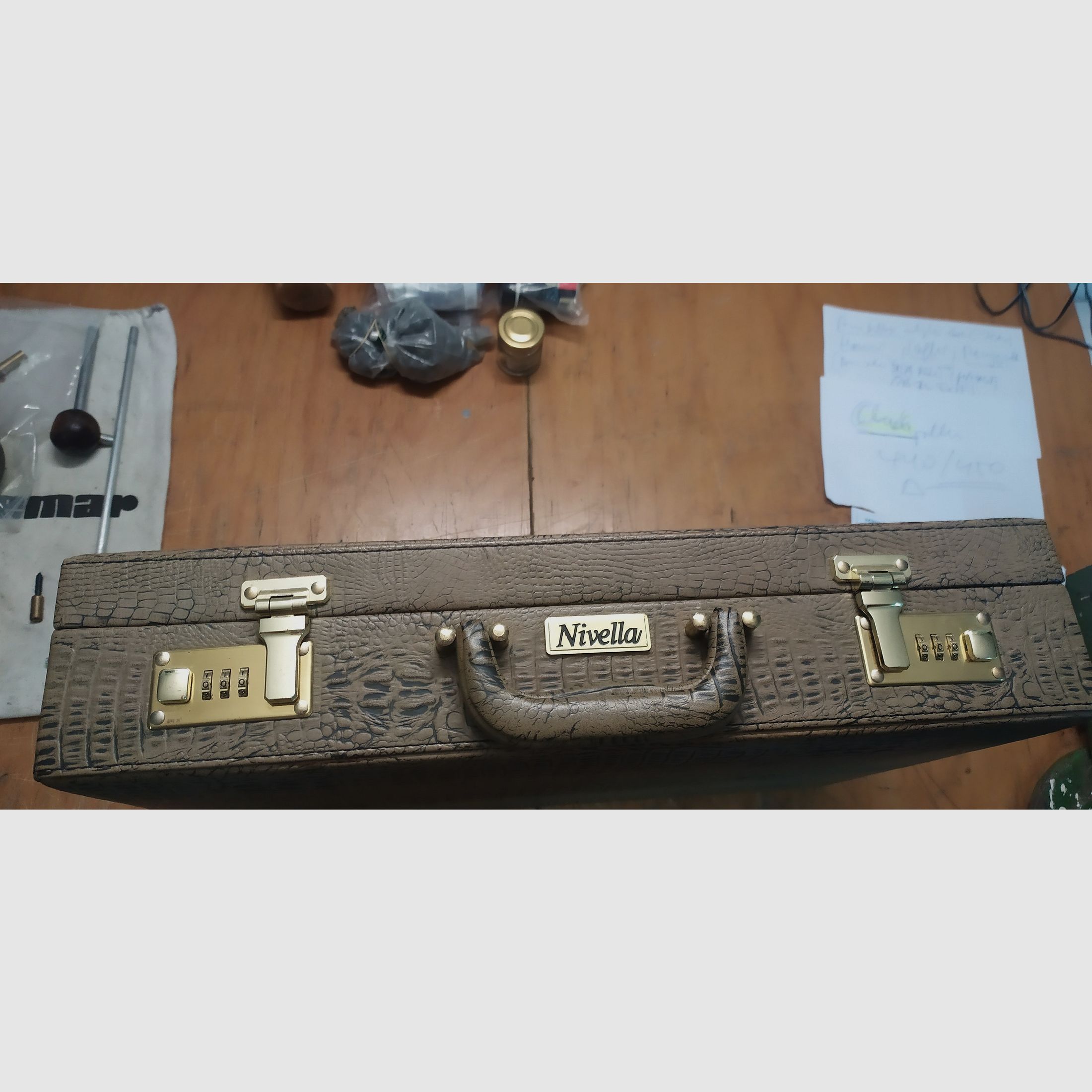 Various accessories & parts: 1911 stainless steel parts, Ruger scope mount, 4x20 scope, 4.5mm BB Glock, G3-Rem870-STR stocks, several gun cases