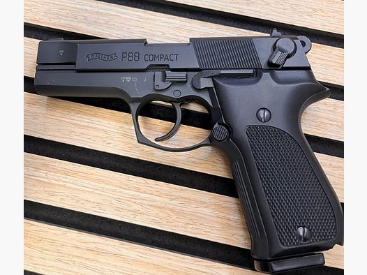 Walther P88 P.A.K
