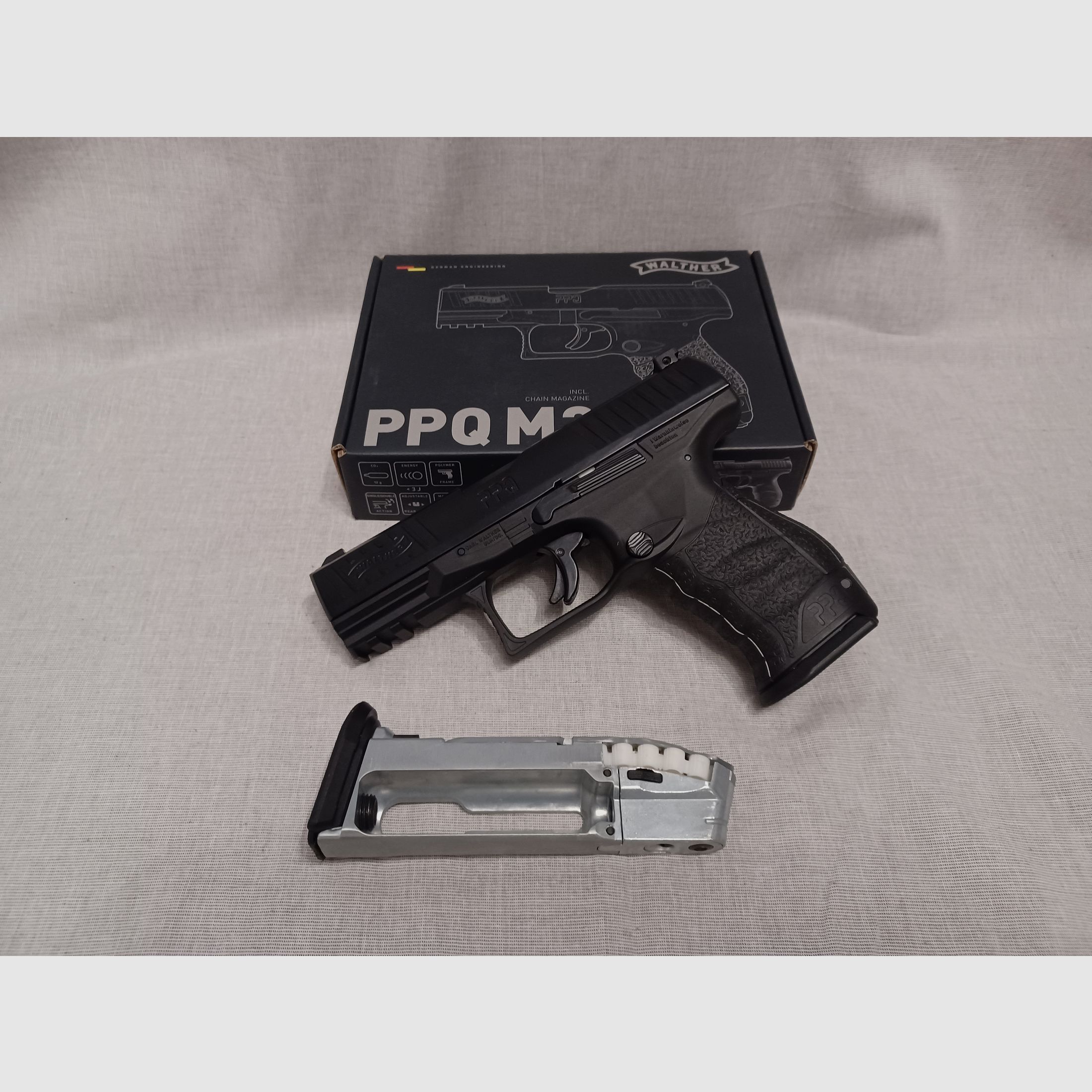 Walther PPQ M2 / 4,5 mm Diabolo / BlowBack / CO2 / Pistole / OVP (38)