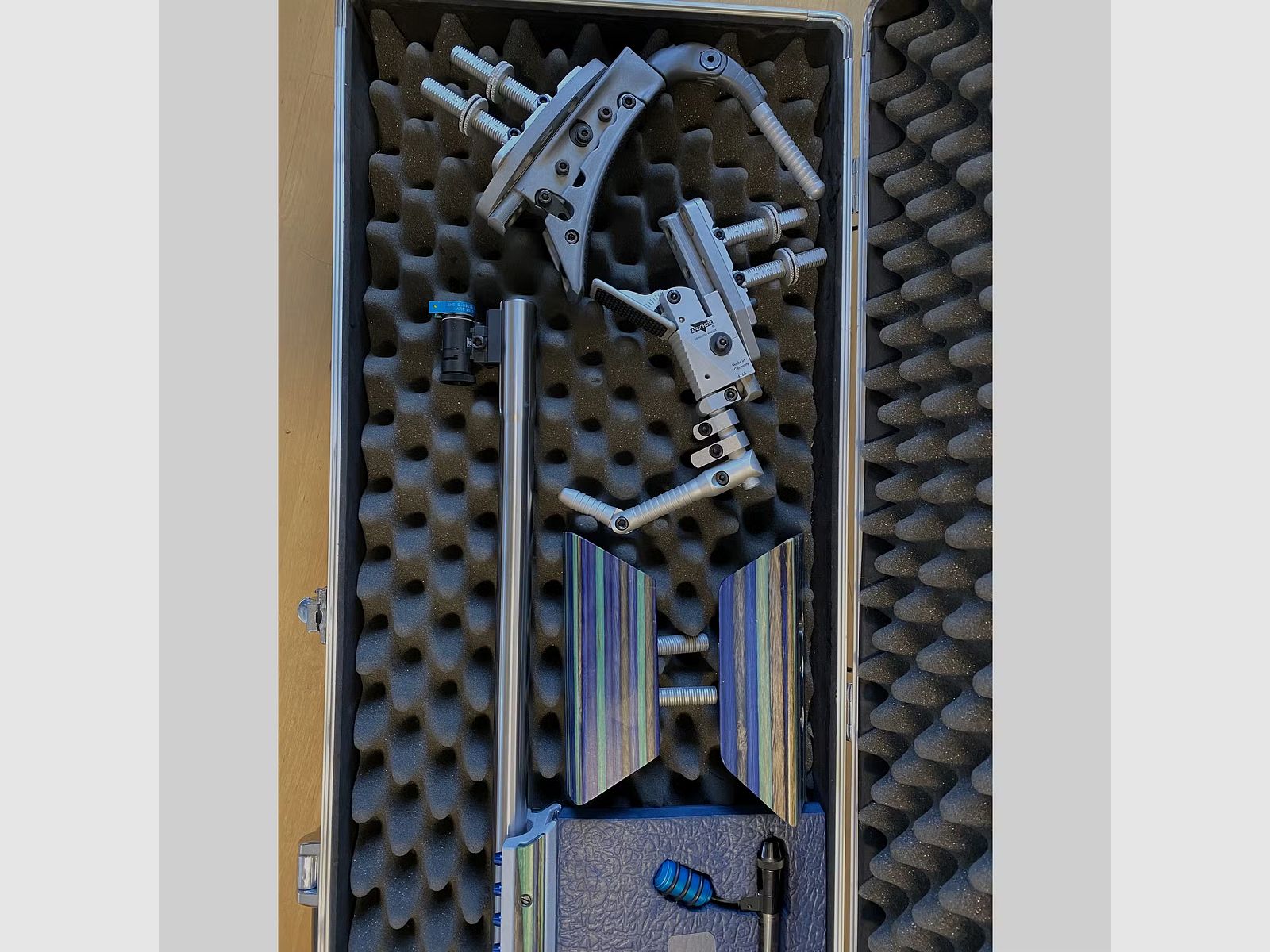 Anschütz 2013 aluminum stock with stainless steel barrel - special edition