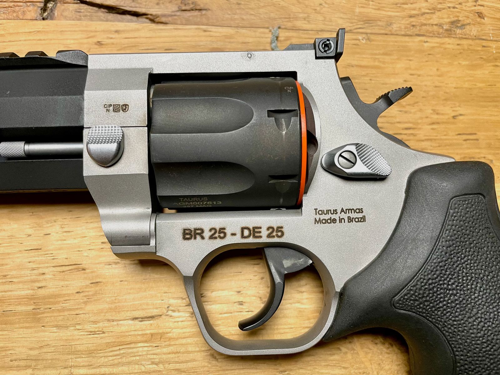 Taurus Revolver Raging Hunter - Kaliber .357 Mag. DuoTone - 6 3/4