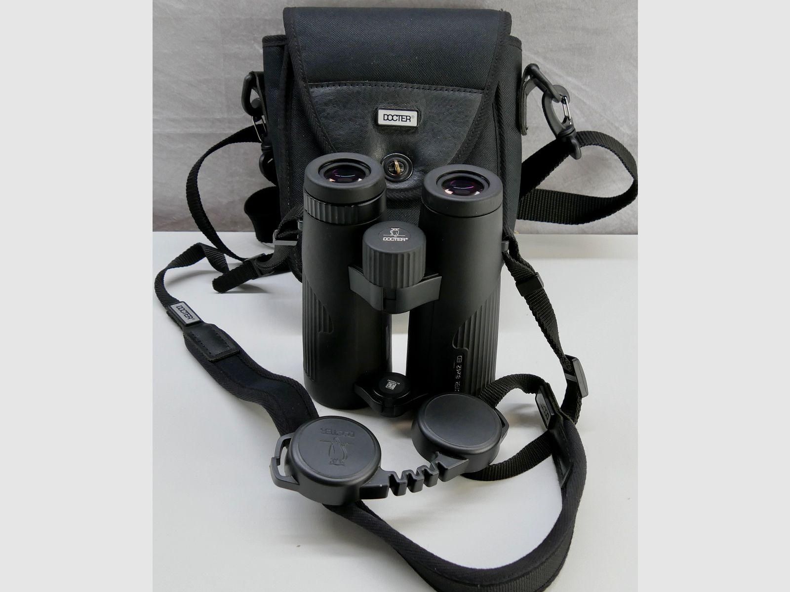 Lornetka DOCTER 8x42 ED /H504K