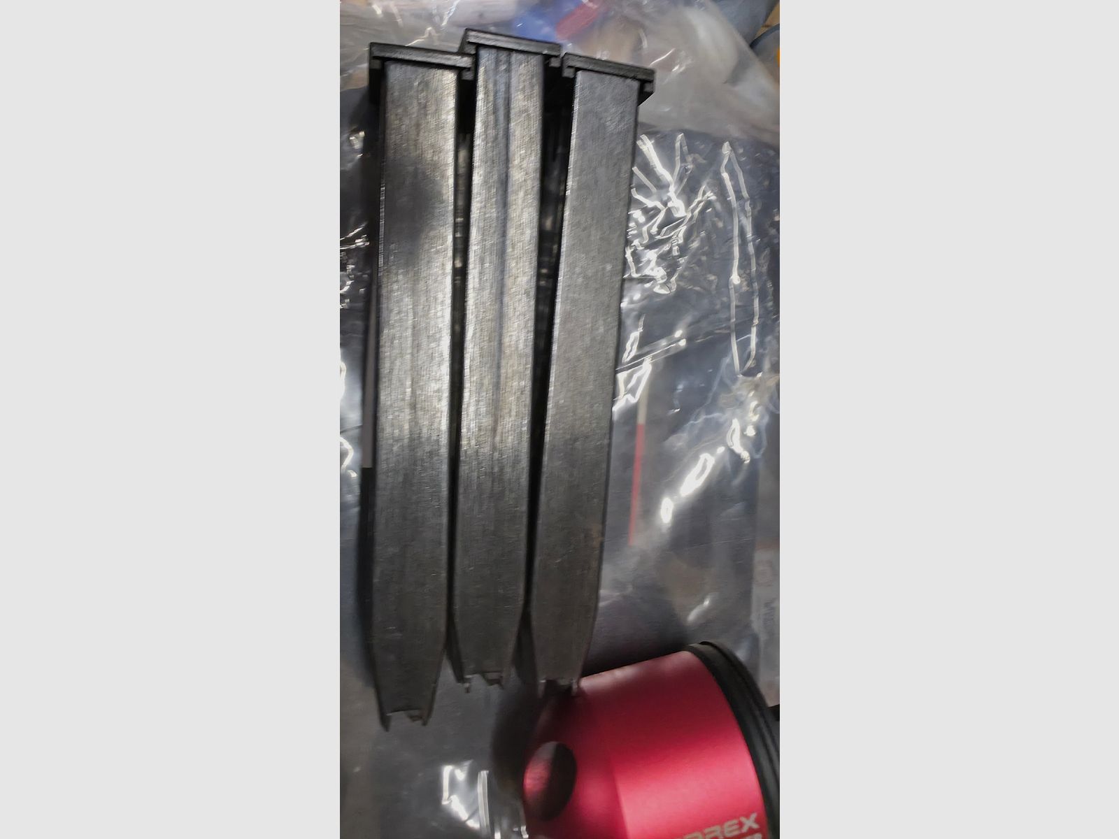 Zoraki 918 mit 3 Magazinen (25er) und Umarex Abschussbecher