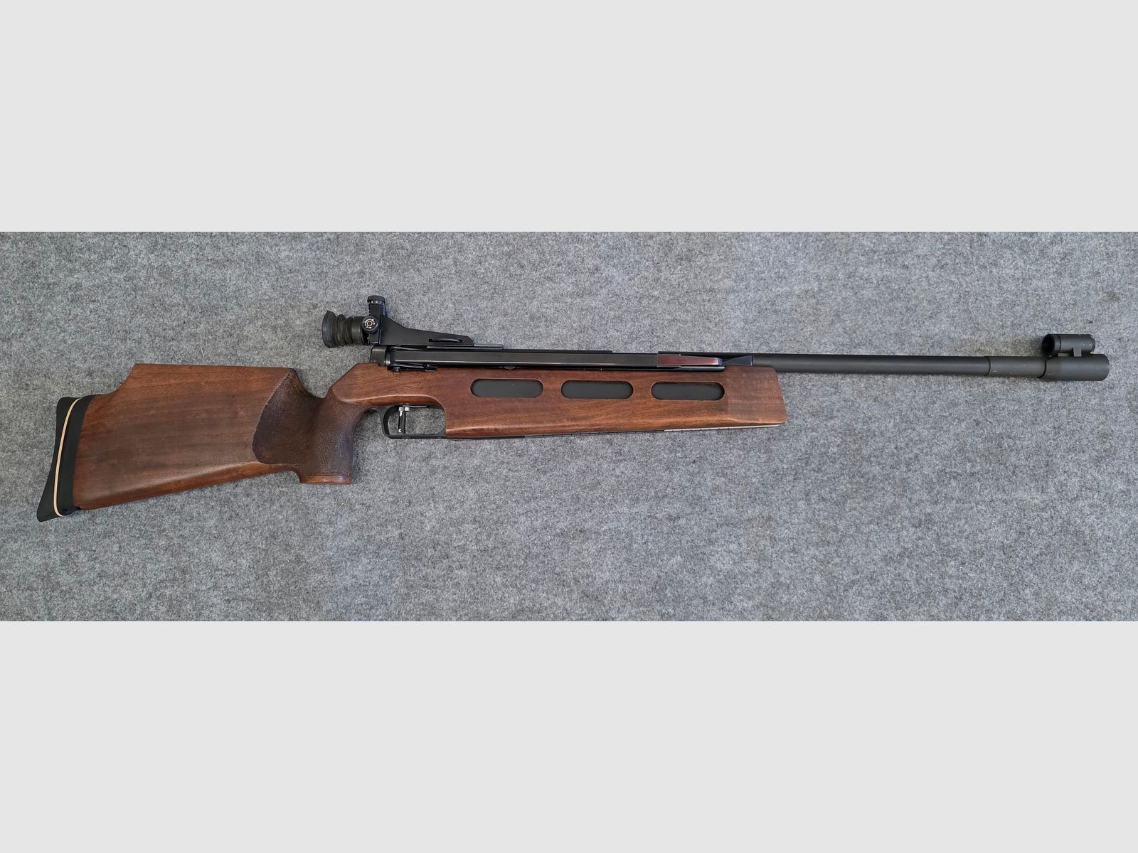 Match Luftgewehr Seitenspanner Diana Mod. 75  sehr selten im neuwertigen Zustand, kaum benutzt.