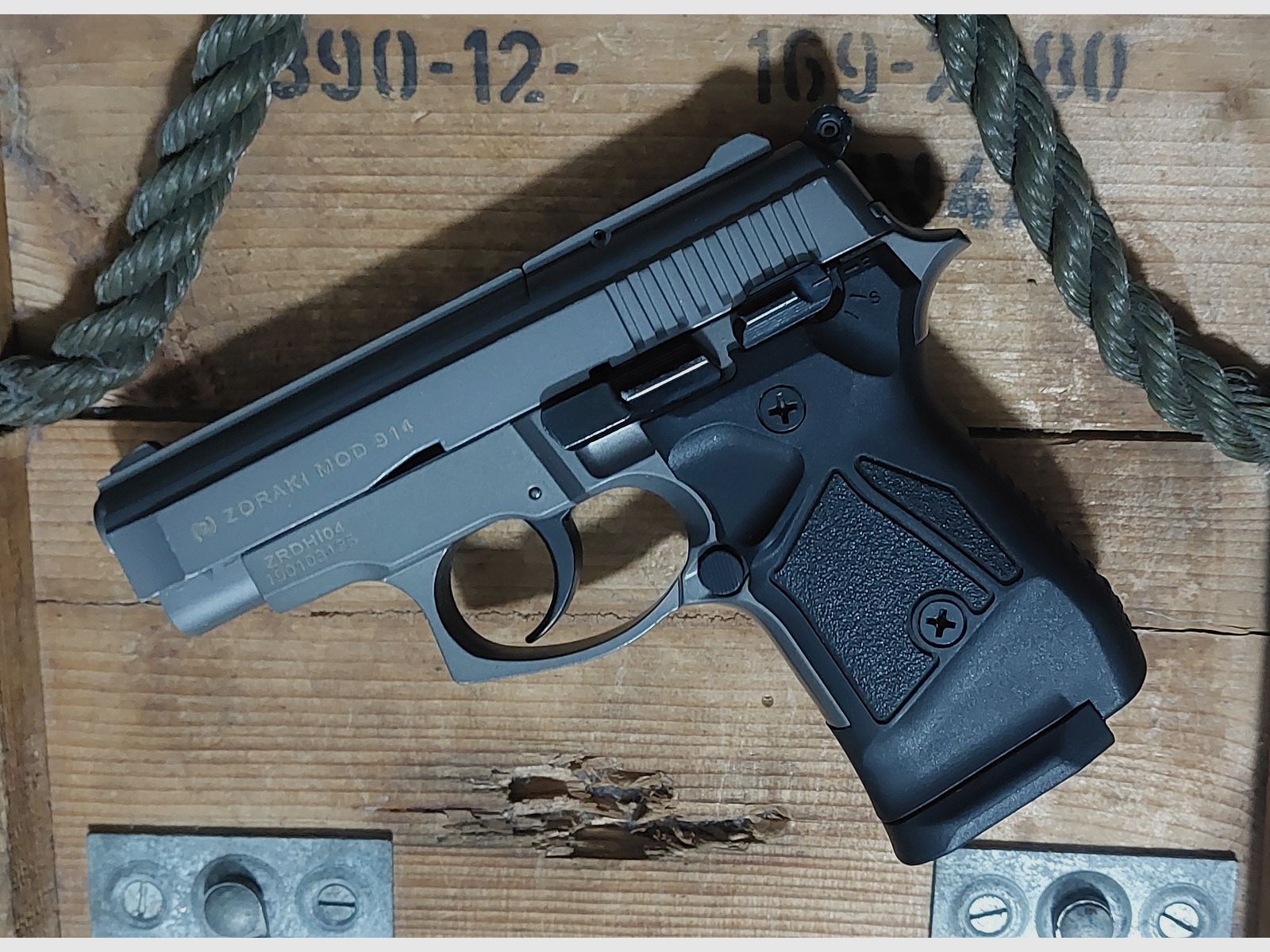 Zoraki 914 9 mm (PTB 1014) blank shot no Walther Glock HW94 Colt