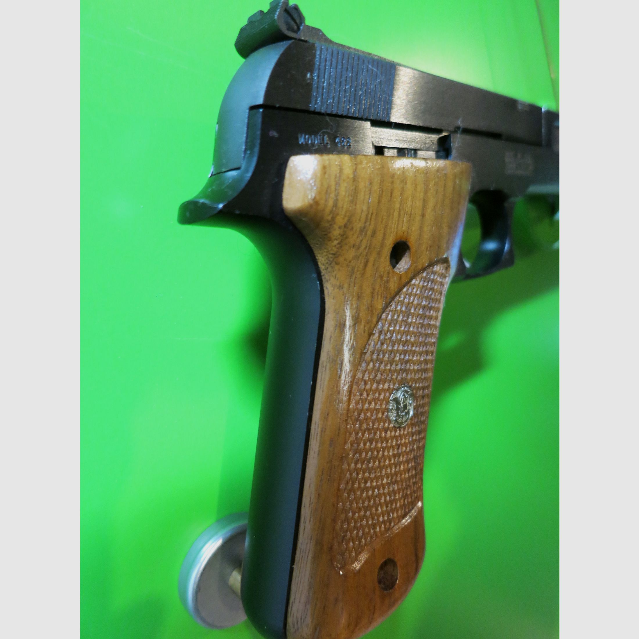 Sport-Pistole Smith&Wesson Modell 422 .22lr, tiefsitzender Lauf      #70-
