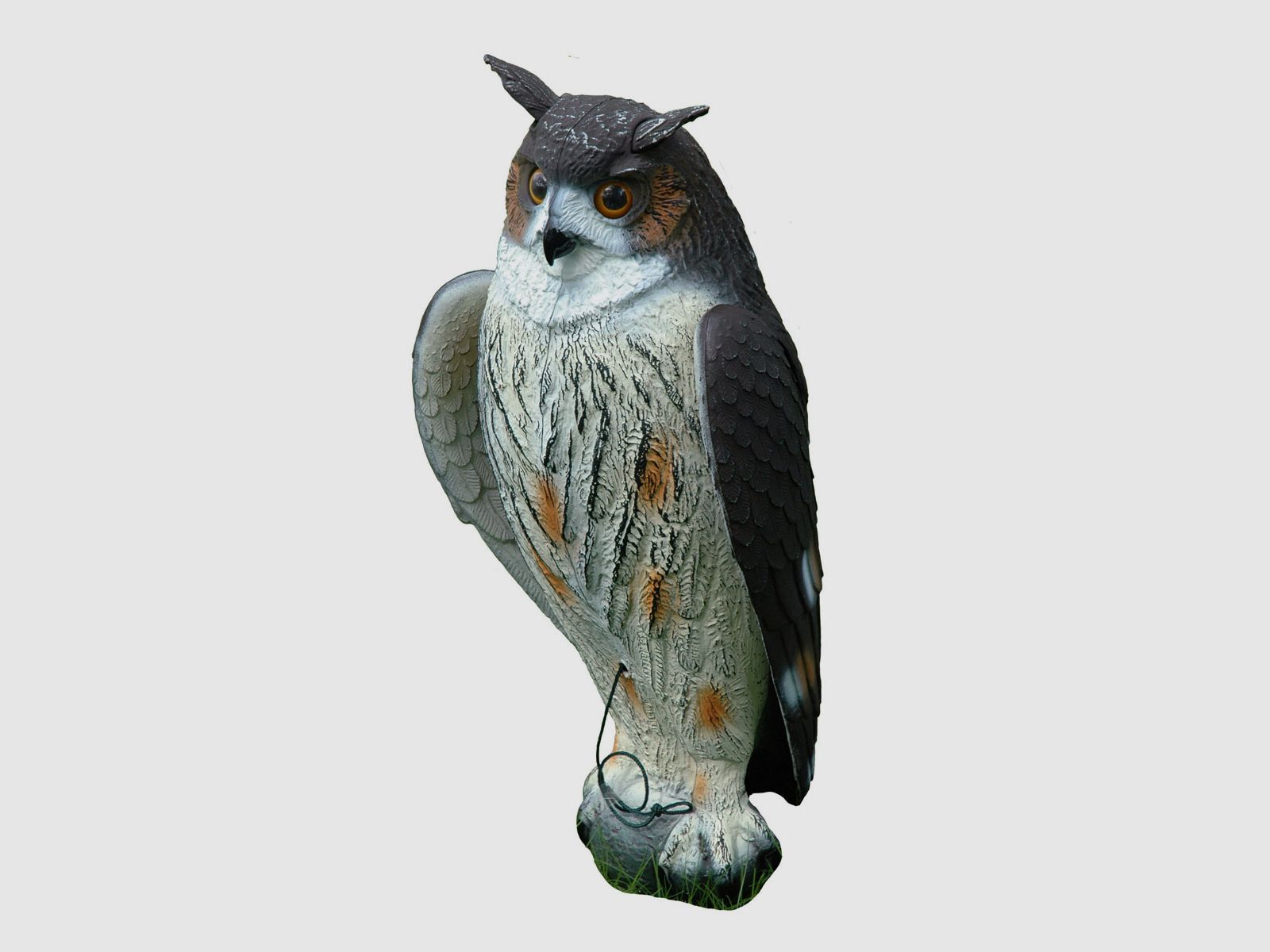 Hüttenuhu   mit beweglichen Schwingen