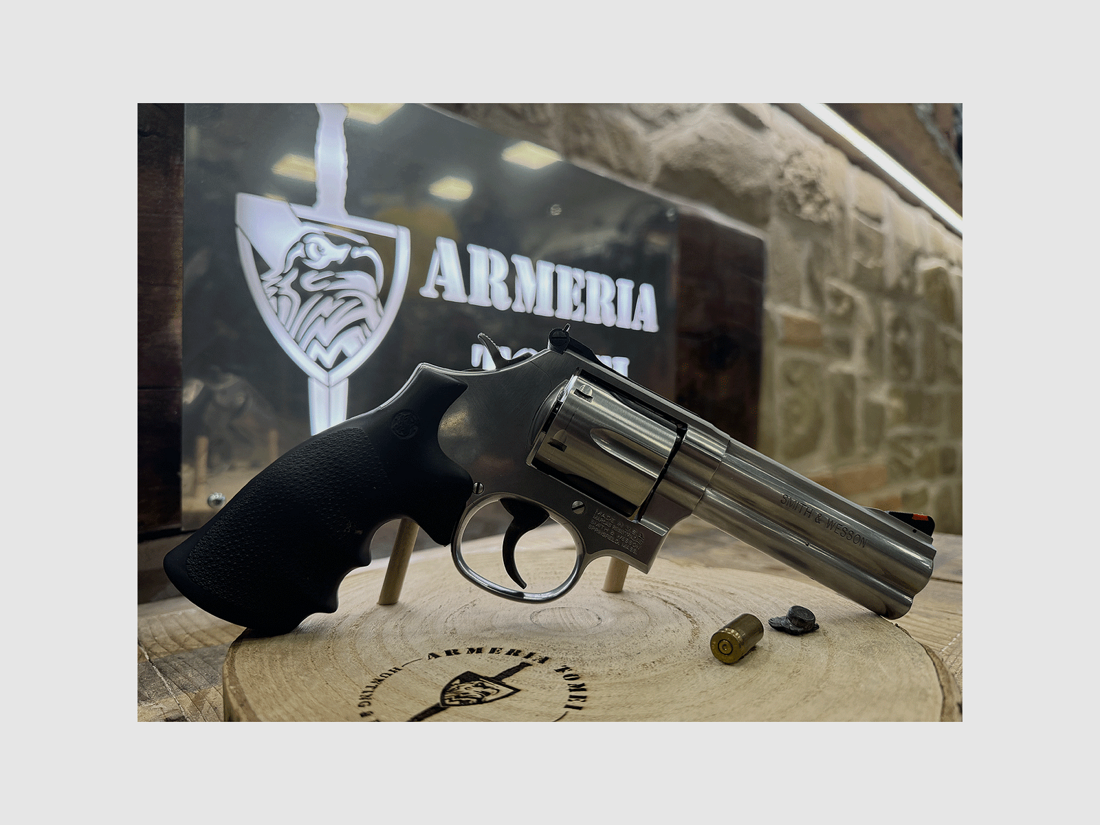USED – REVOLVER – SMITH & WESSON MOD. 686-6 4" cal. 357 Mag., image 3 of 5