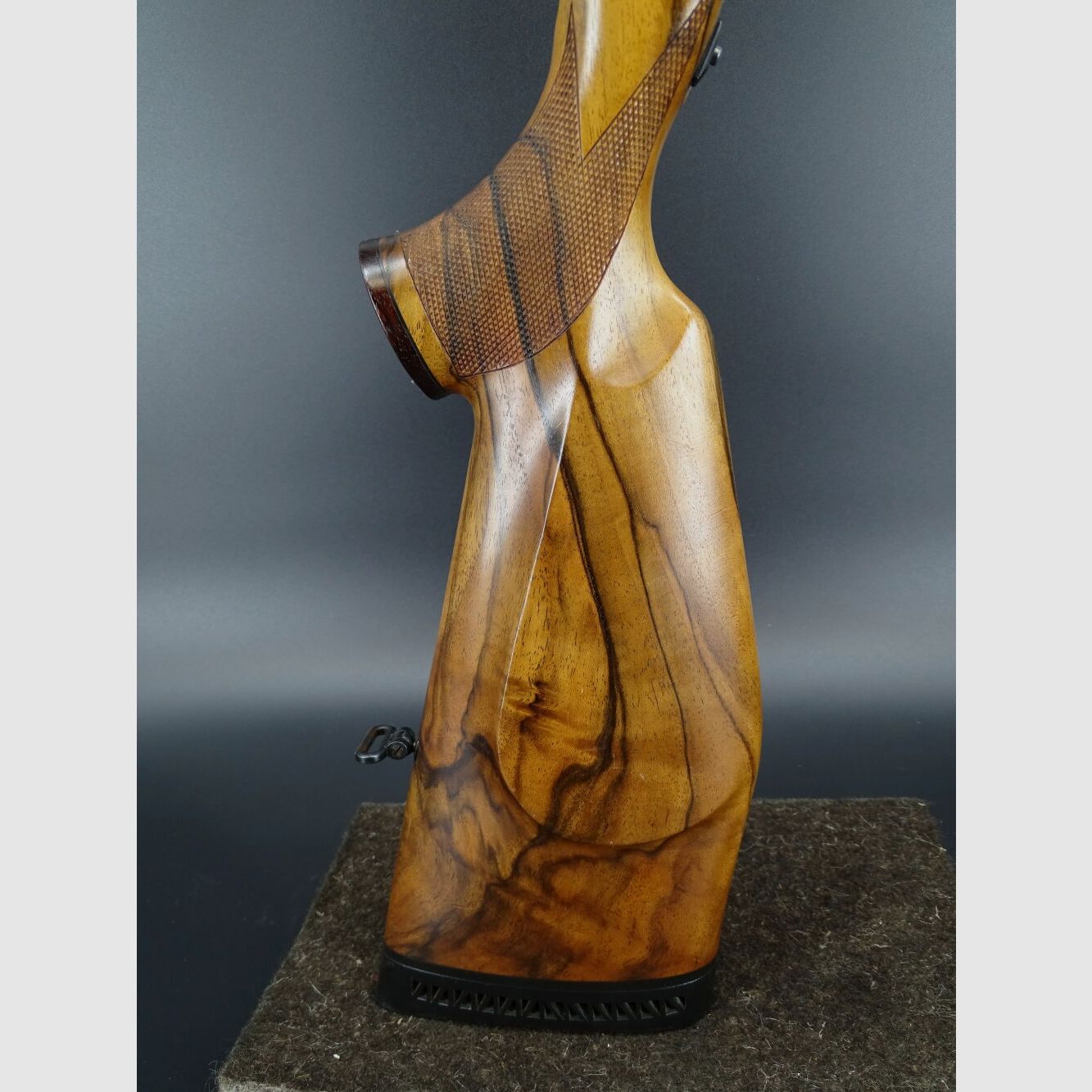 Sauer 90 caliber .30-06 Springfield stock wood class 5 90